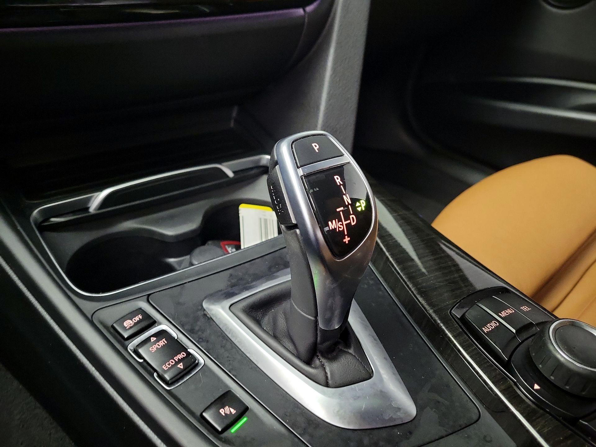 Thumbnail: 2016 BMW 3 Series - 17