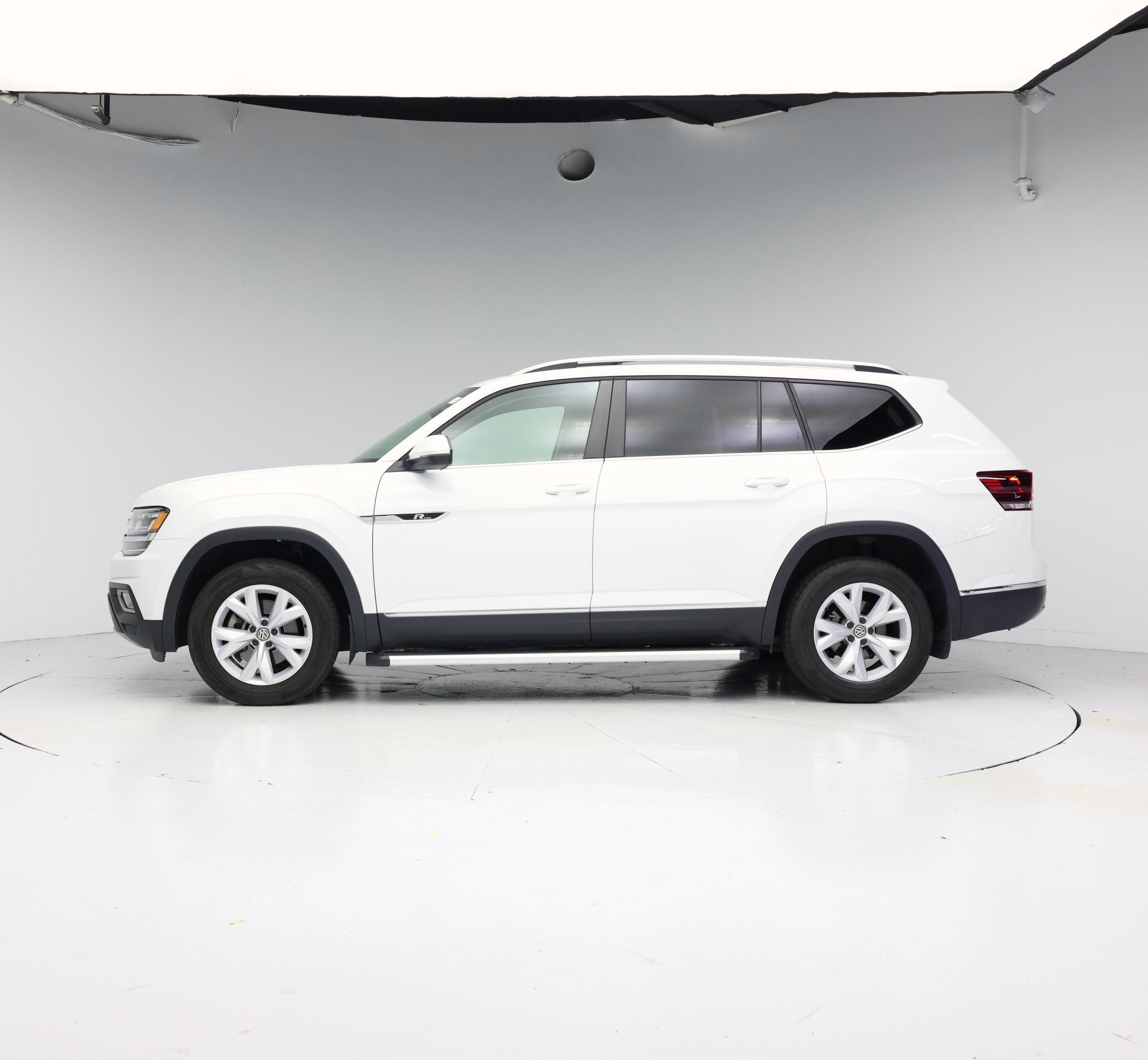 Thumbnail: 2018 Volkswagen Atlas - 3