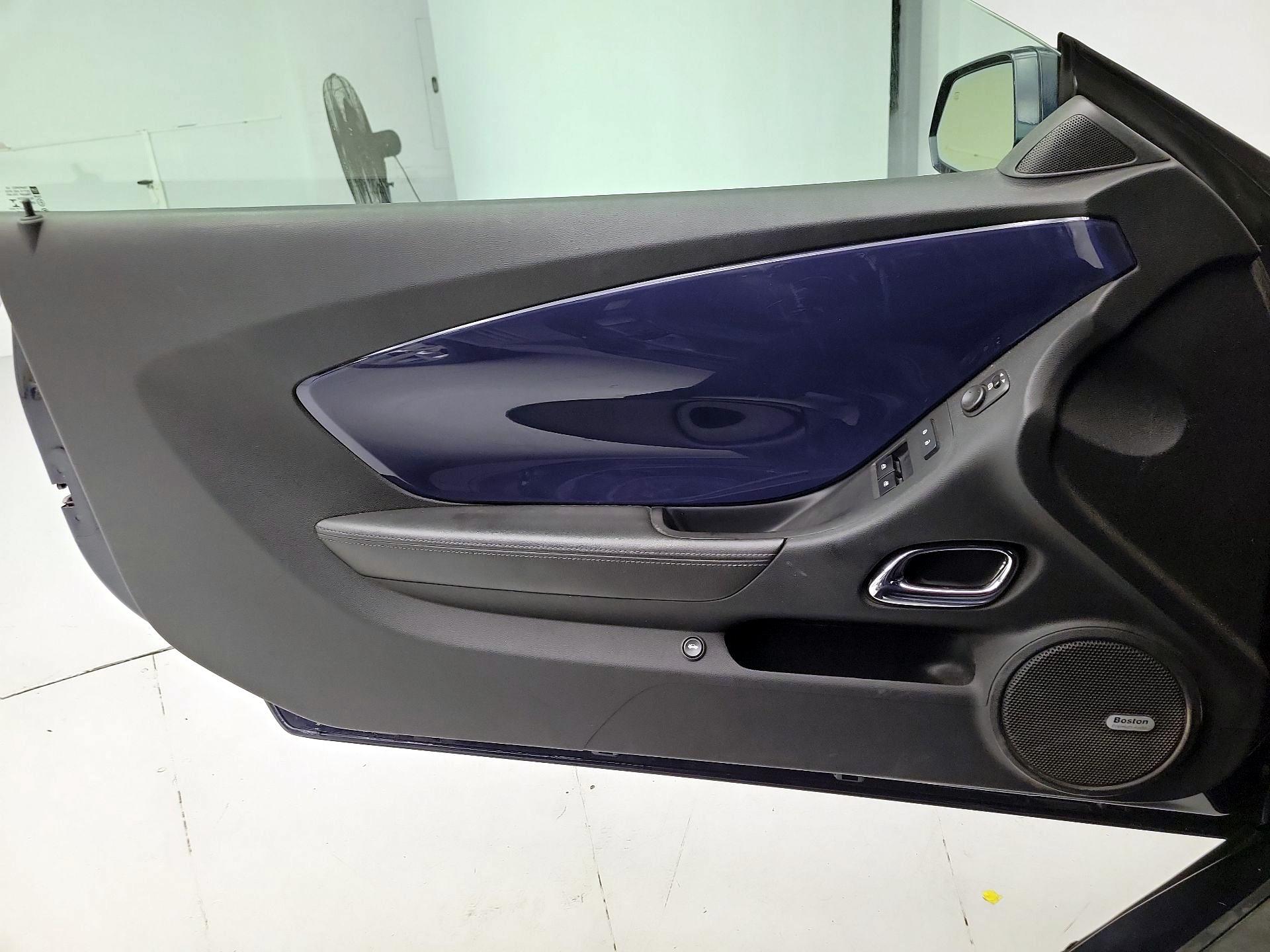 Thumbnail: 2015 Chevrolet Camaro - 12