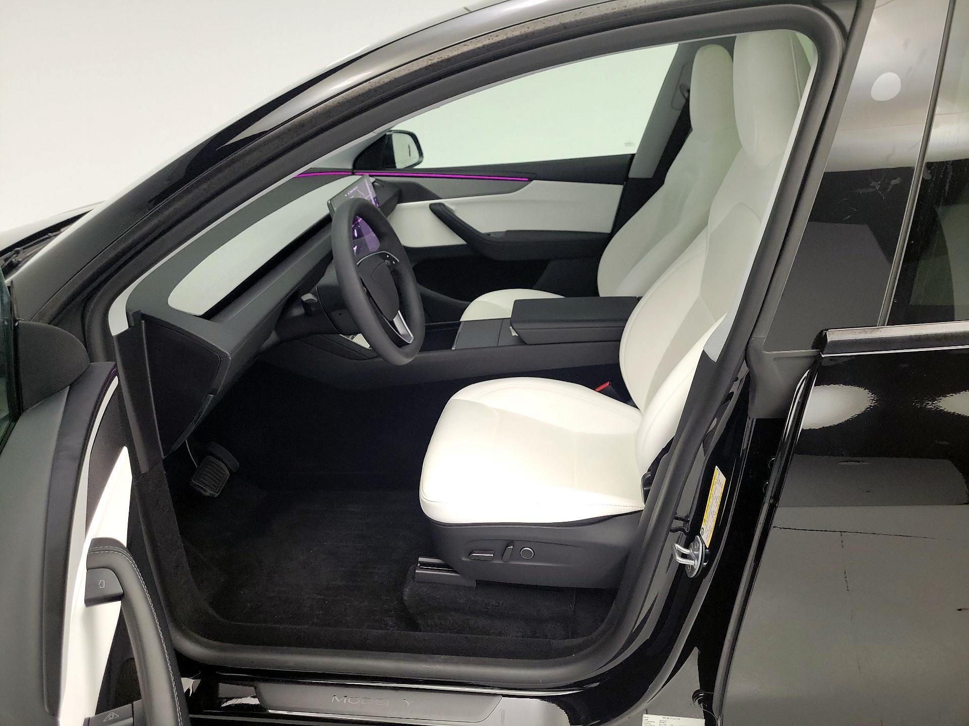 Thumbnail: 2026 Tesla Model Y - 11