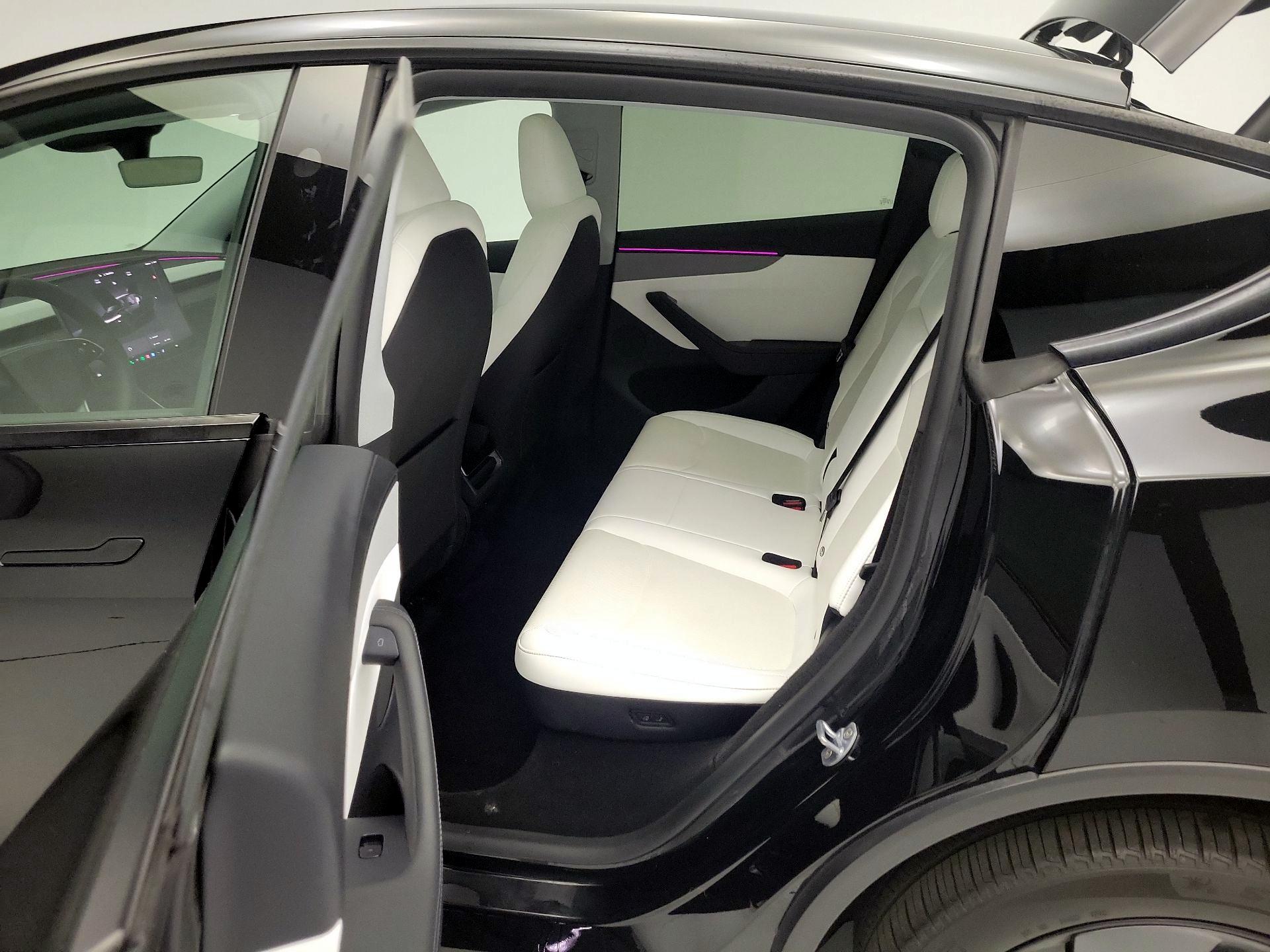 Thumbnail: 2026 Tesla Model Y - 18