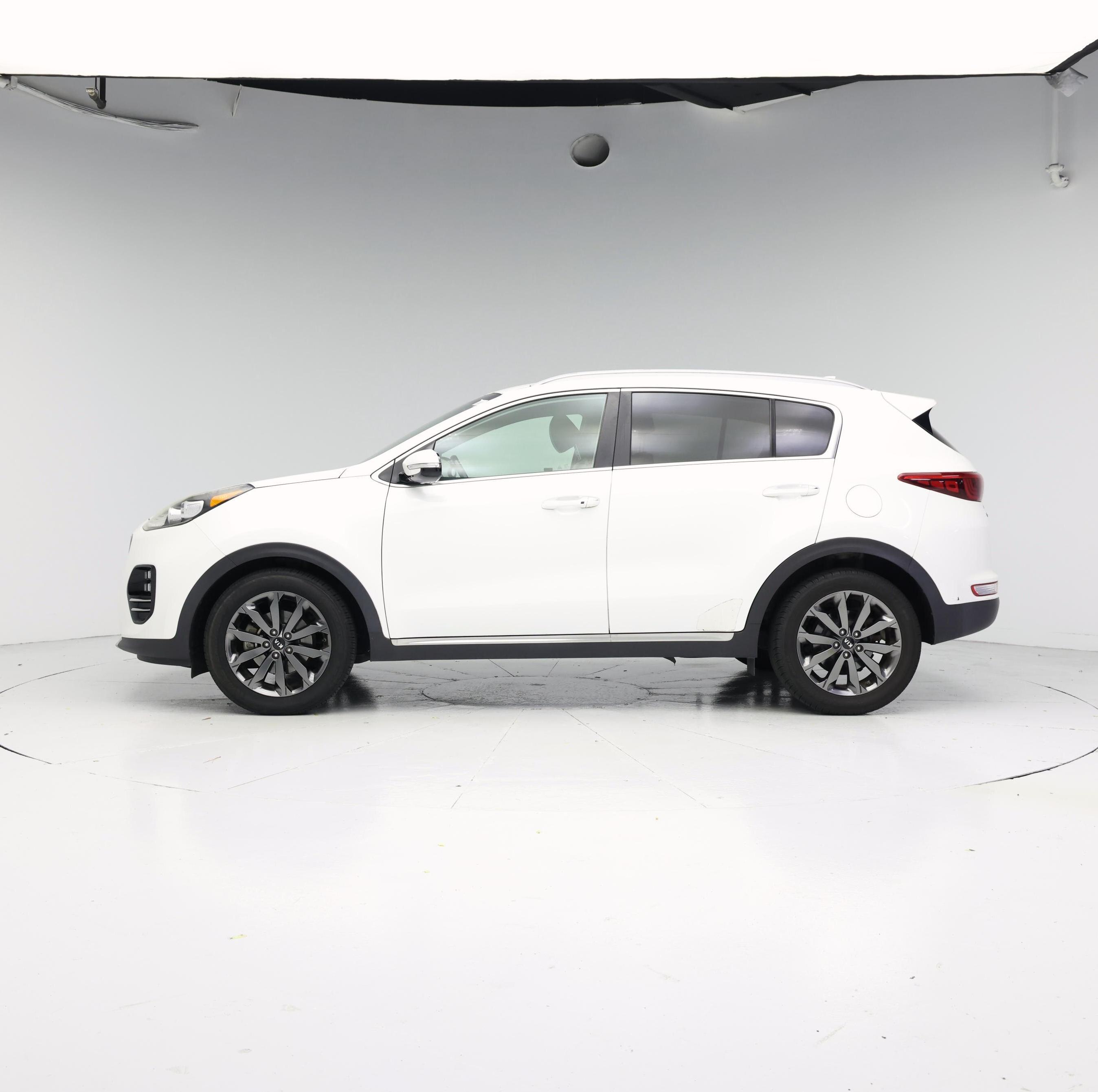 Thumbnail: 2018 Kia Sportage - 3