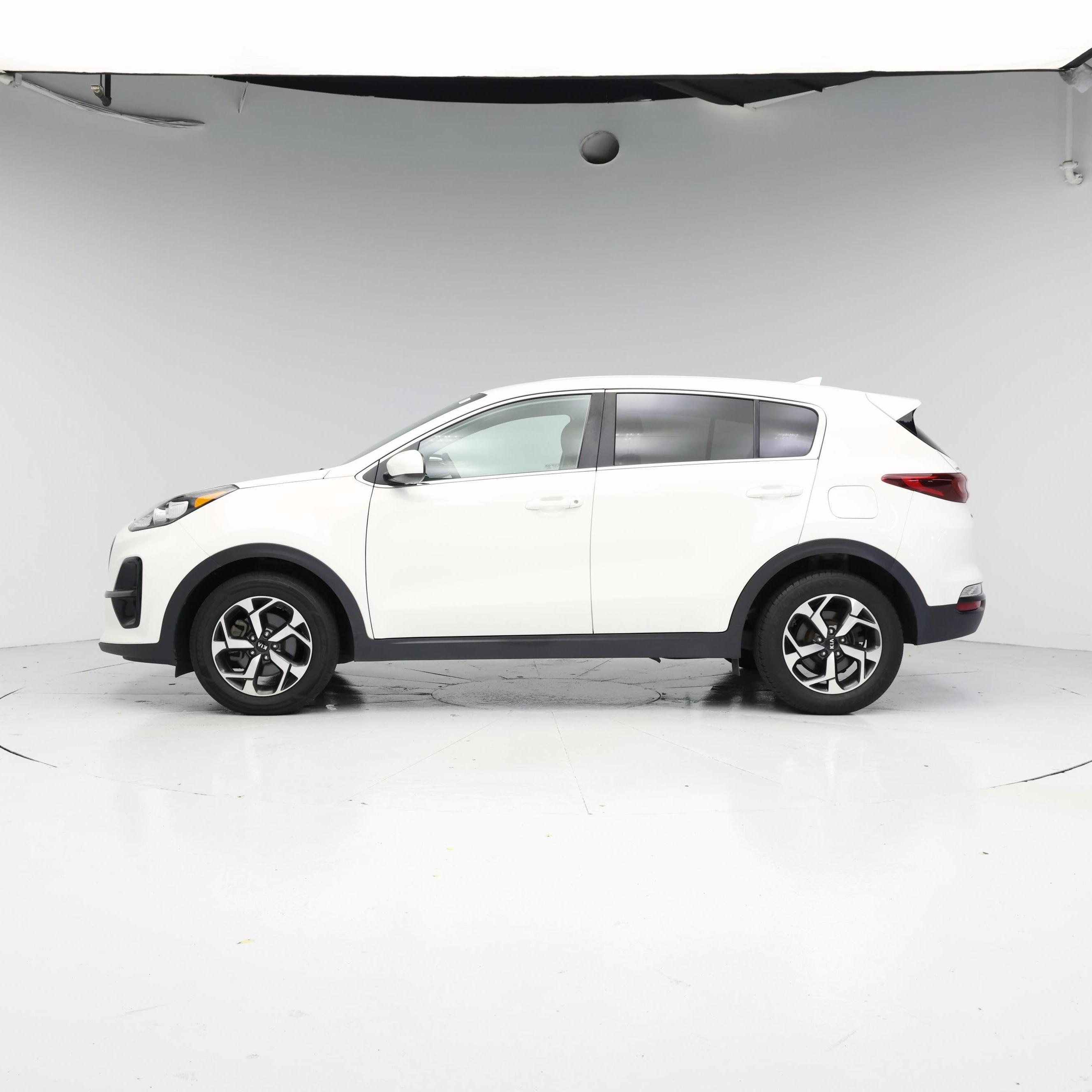 Thumbnail: 2020 Kia Sportage - 3