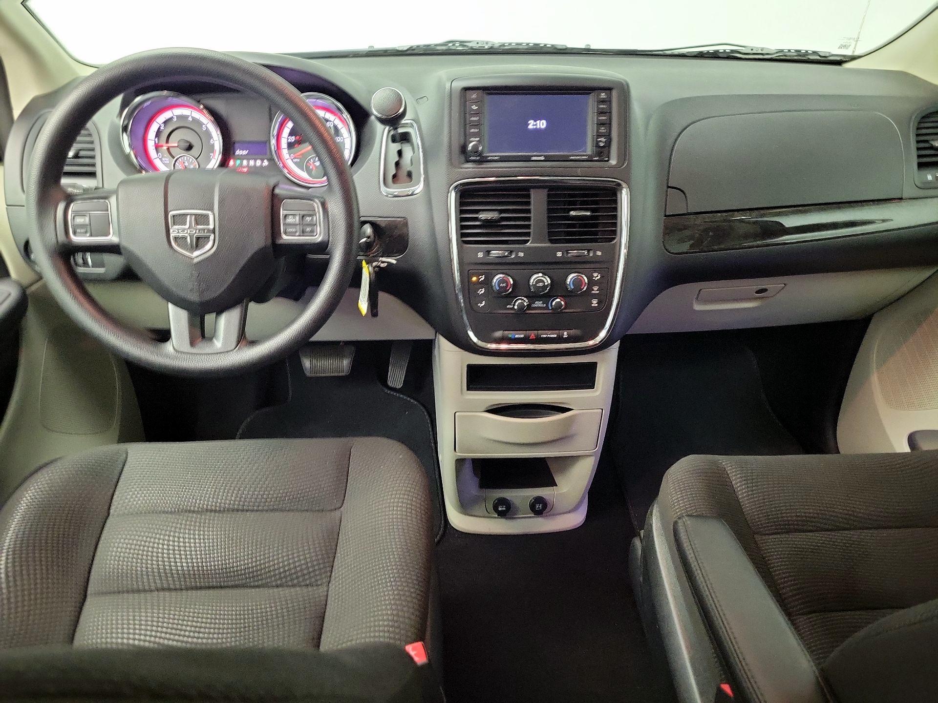 Thumbnail: 2020 Dodge Grand Caravan - 9