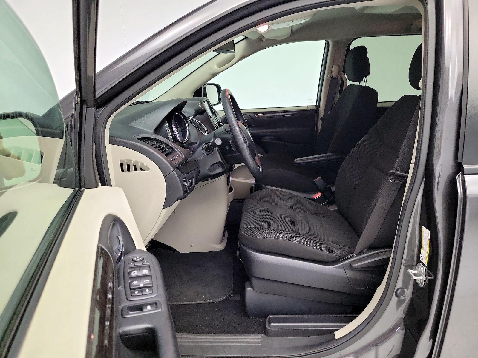 2020 Dodge Grand Caravan SE - Photo 12