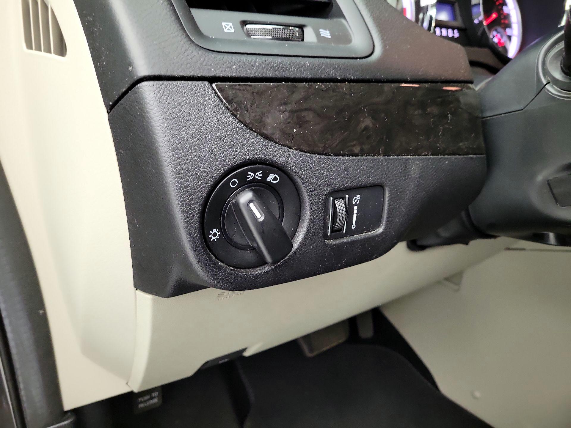 Thumbnail: 2020 Dodge Grand Caravan - 13