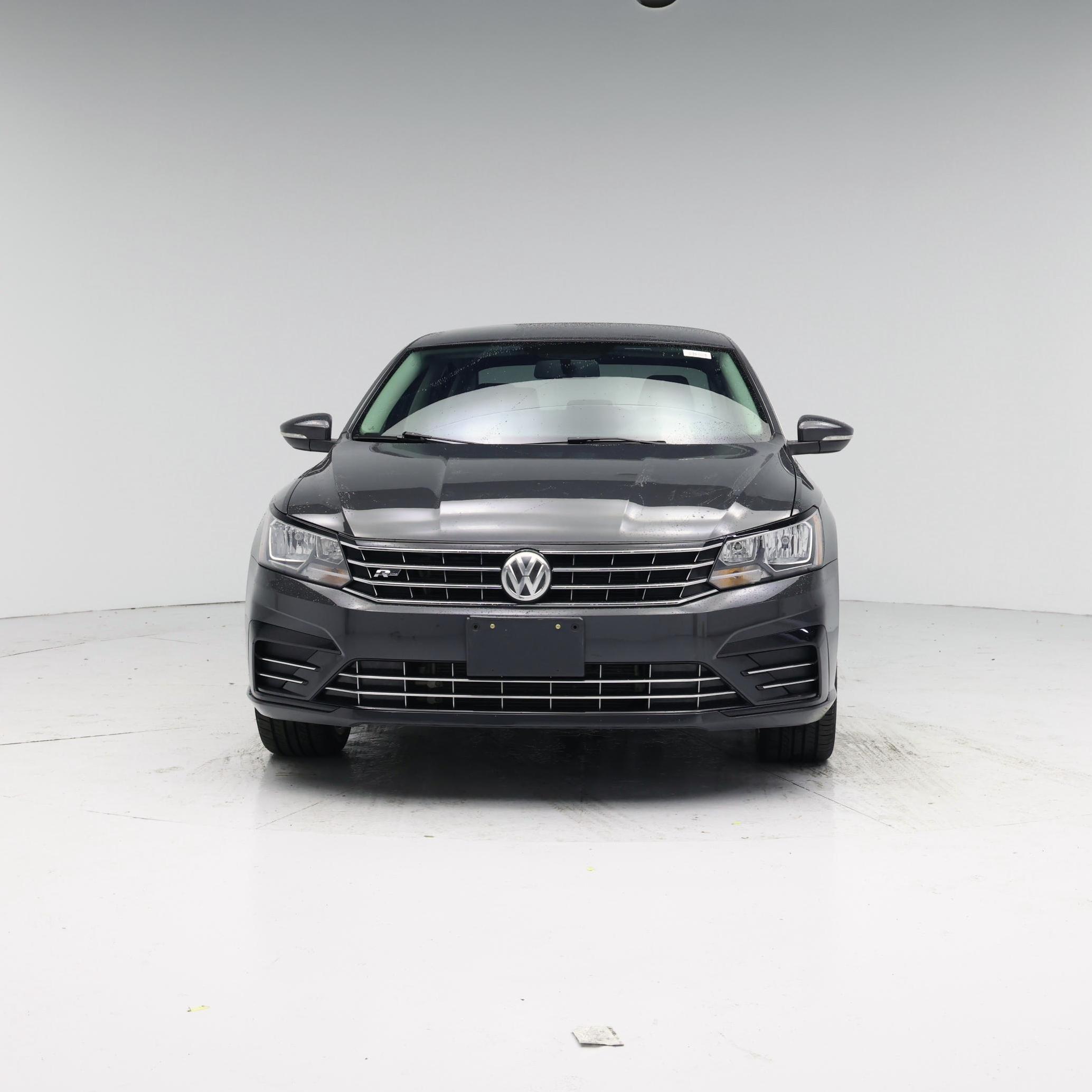 Thumbnail: 2017 Volkswagen Passat - 5