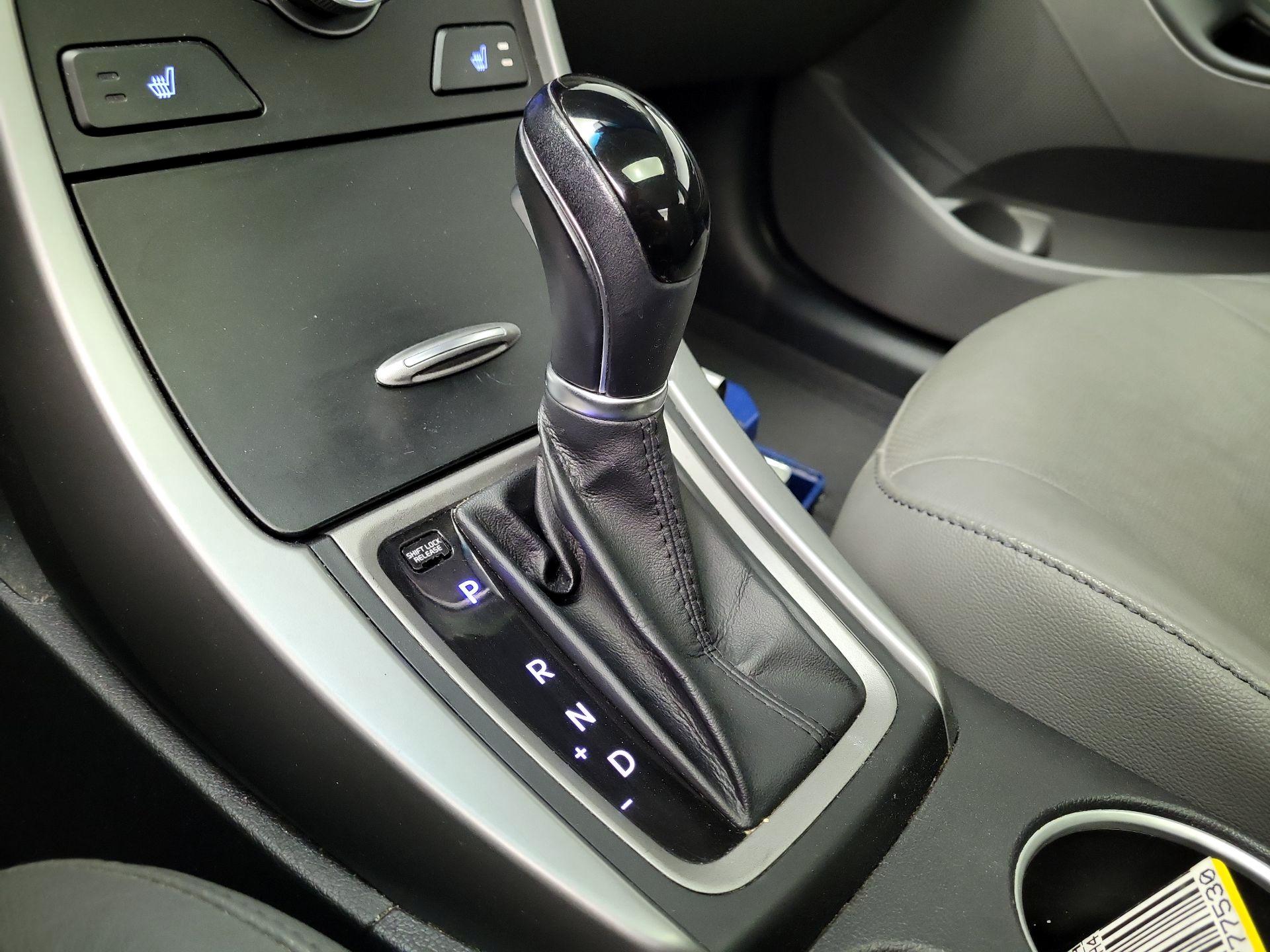 Thumbnail: 2014 Hyundai Elantra - 17