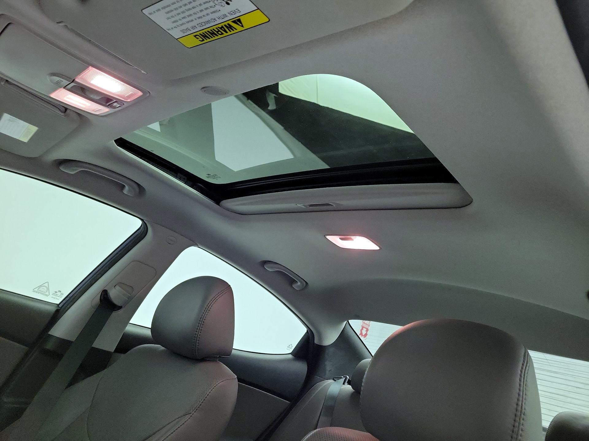 Thumbnail: 2014 Hyundai Elantra - 19