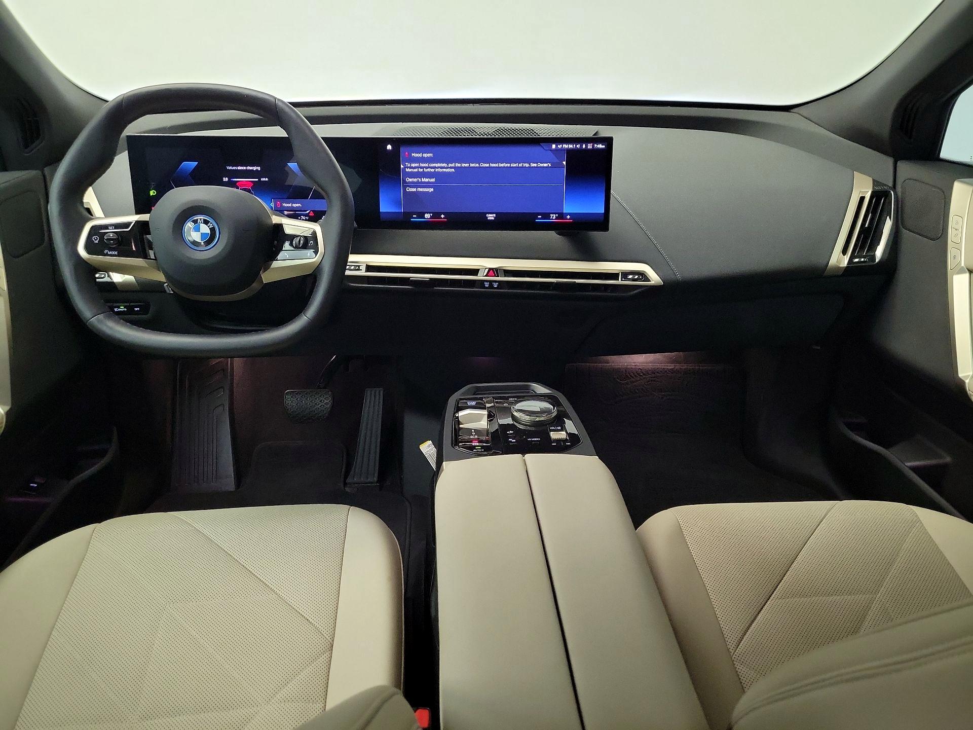 Thumbnail: 2023 BMW iX - 9