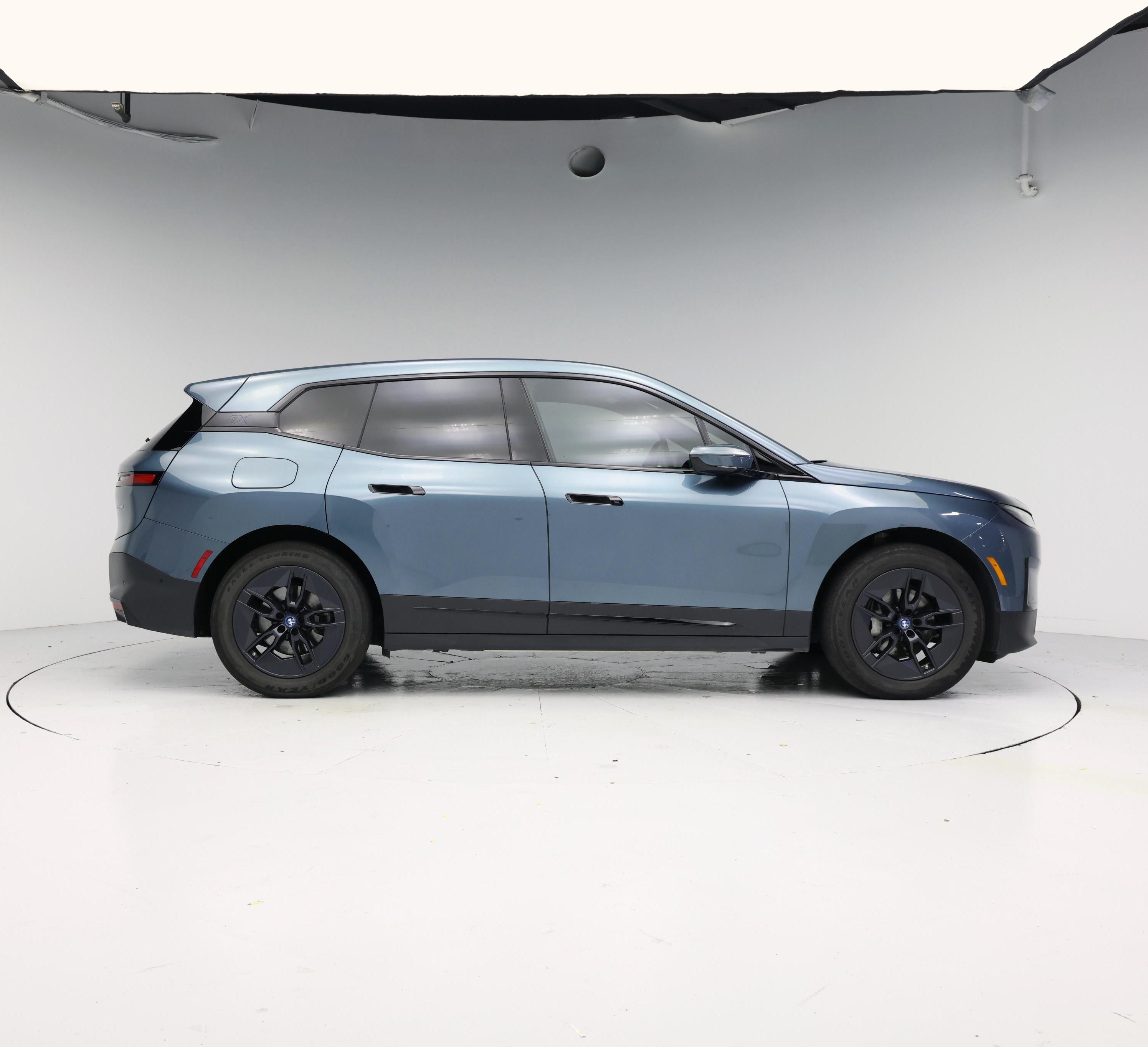 Thumbnail: 2023 BMW iX - 7