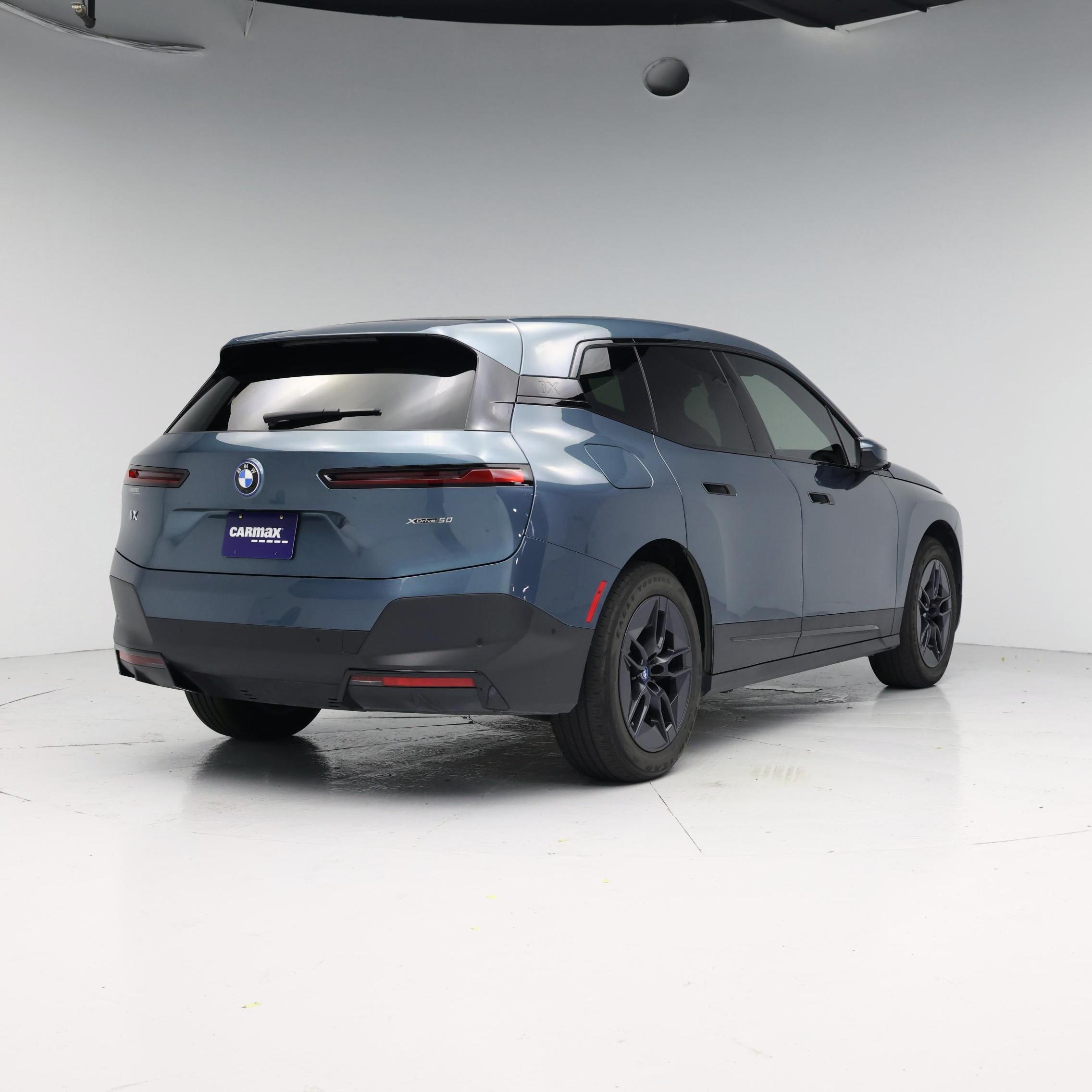 Thumbnail: 2023 BMW iX - 8