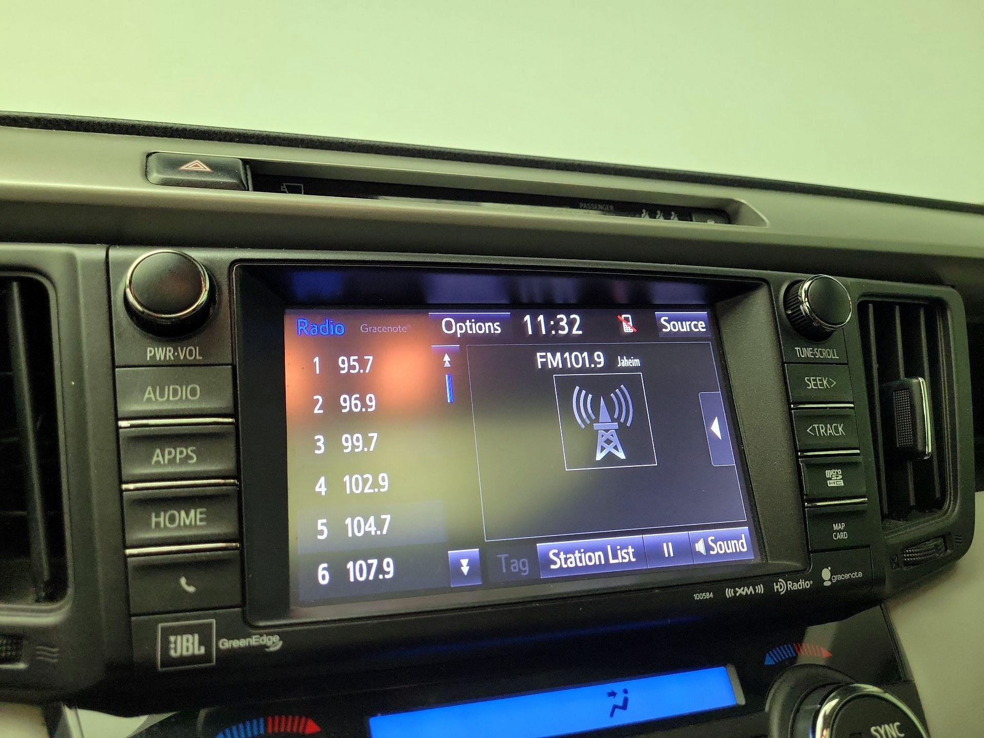 Thumbnail: 2017 Toyota RAV4 - 15