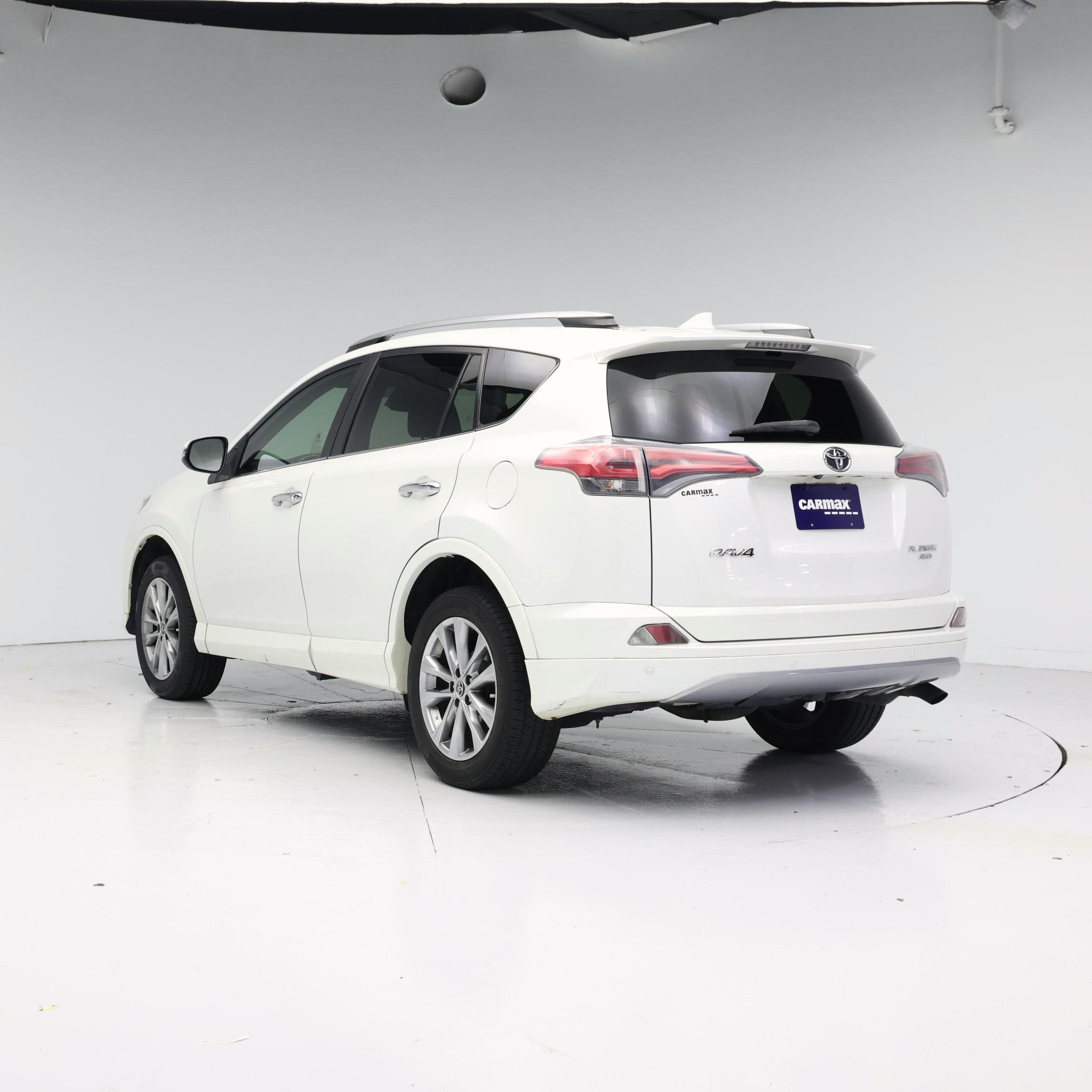 Thumbnail: 2017 Toyota RAV4 - 2
