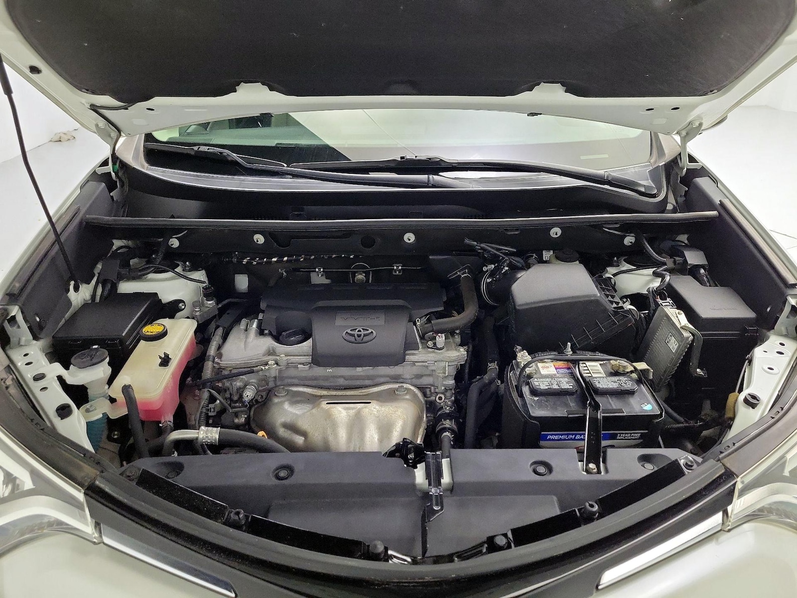 2017 Toyota RAV4 Platinum - Photo 23