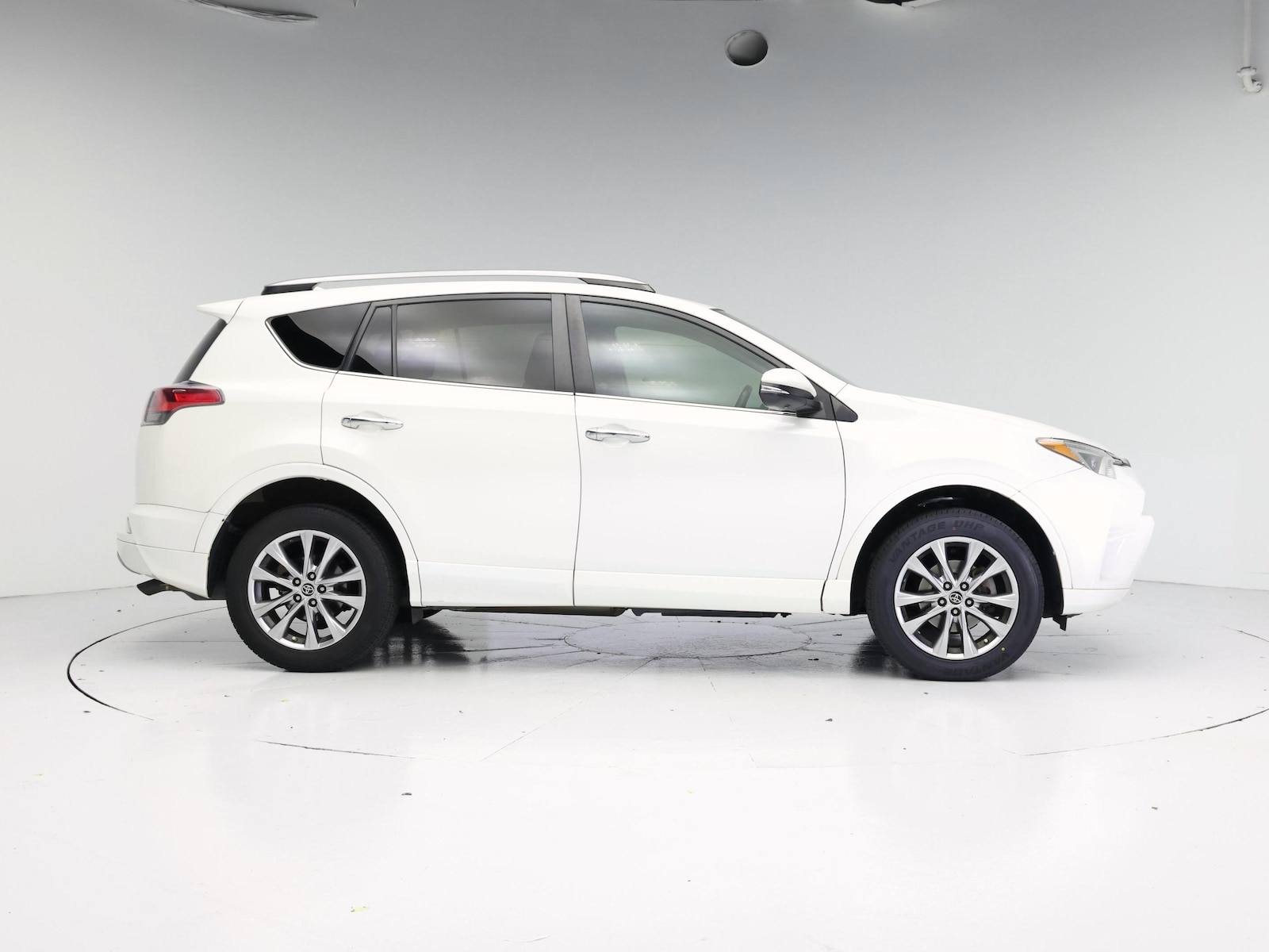 2017 Toyota RAV4 Platinum - Photo 8