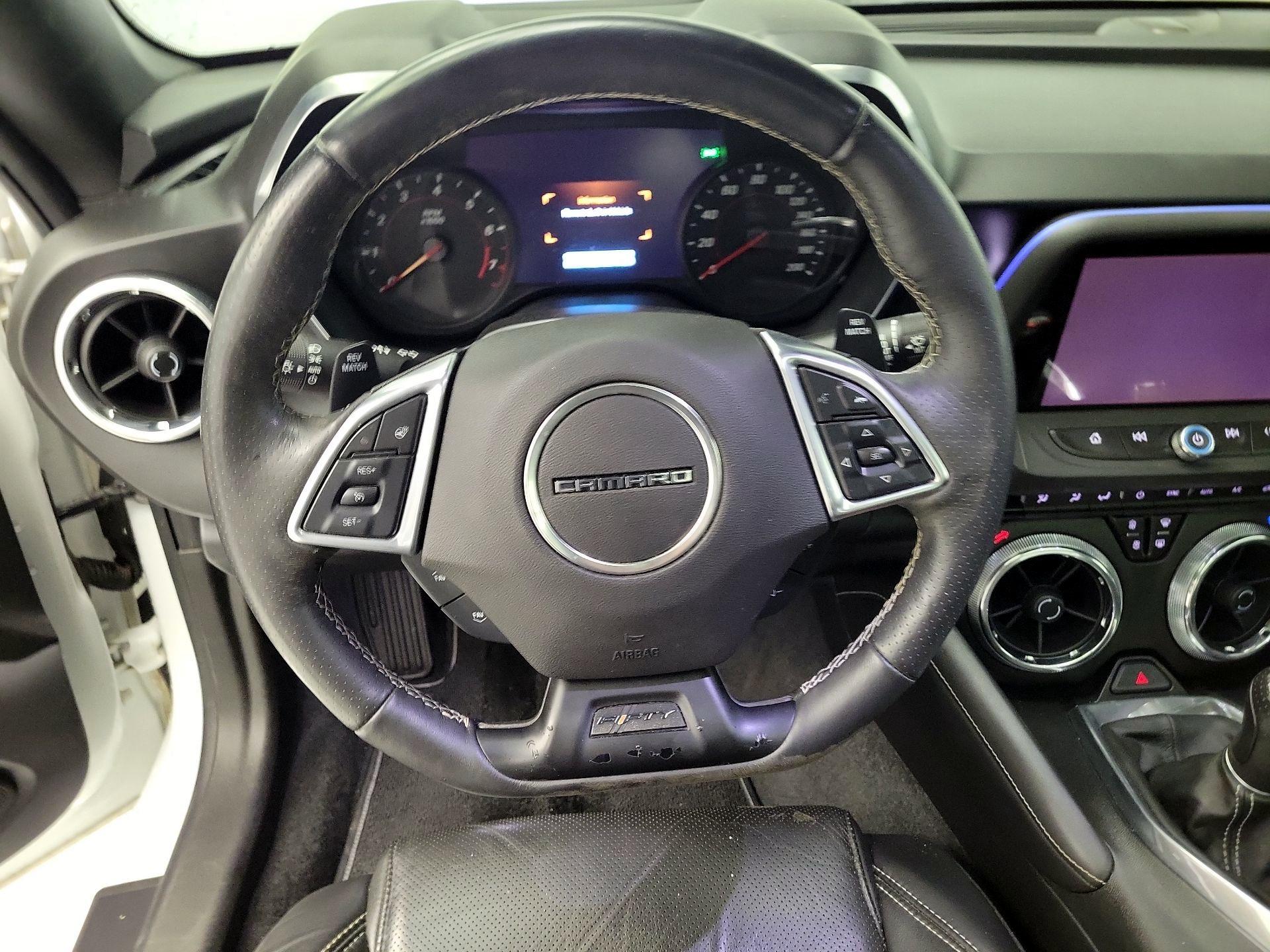 Thumbnail: 2017 Chevrolet Camaro - 10
