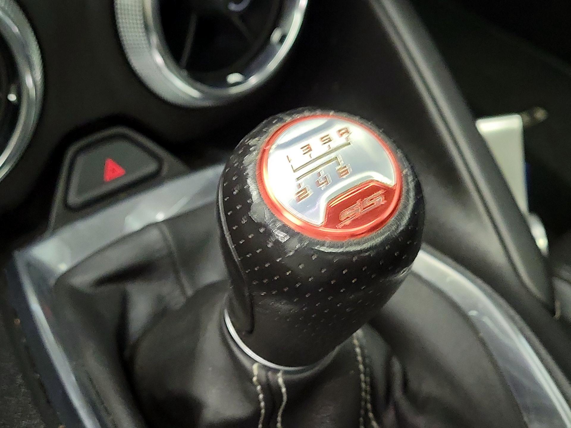 Thumbnail: 2017 Chevrolet Camaro - 17