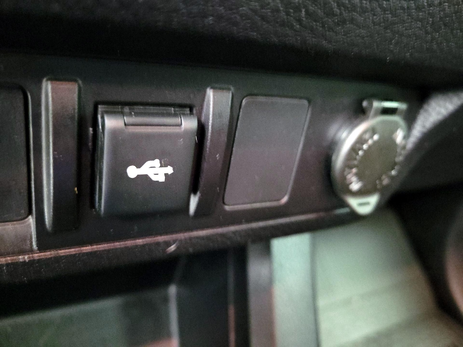 2023 Toyota Tacoma SR - Photo 18