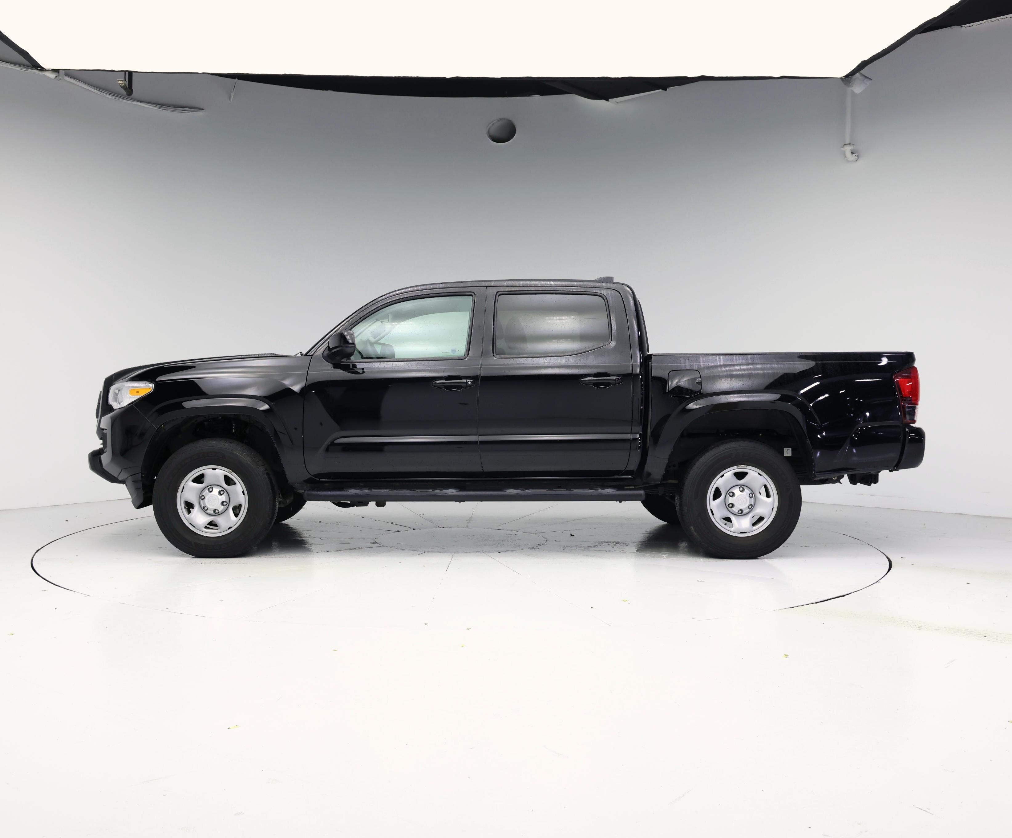 Thumbnail: 2023 Toyota Tacoma - 3