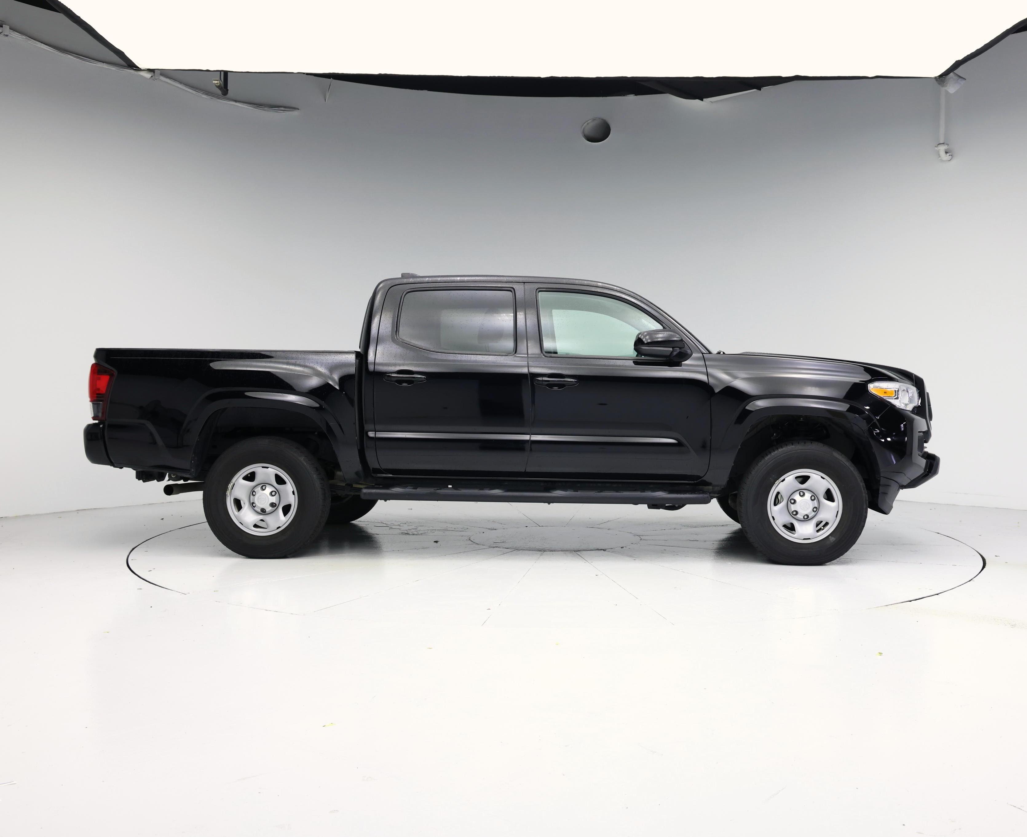Thumbnail: 2023 Toyota Tacoma - 7