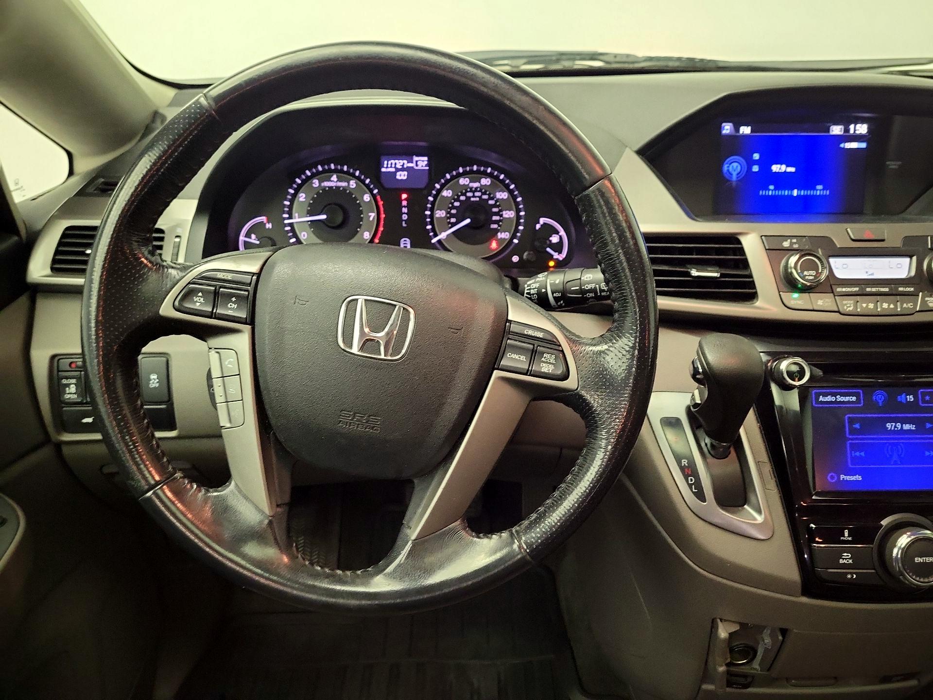 Thumbnail: 2016 Honda Odyssey - 10