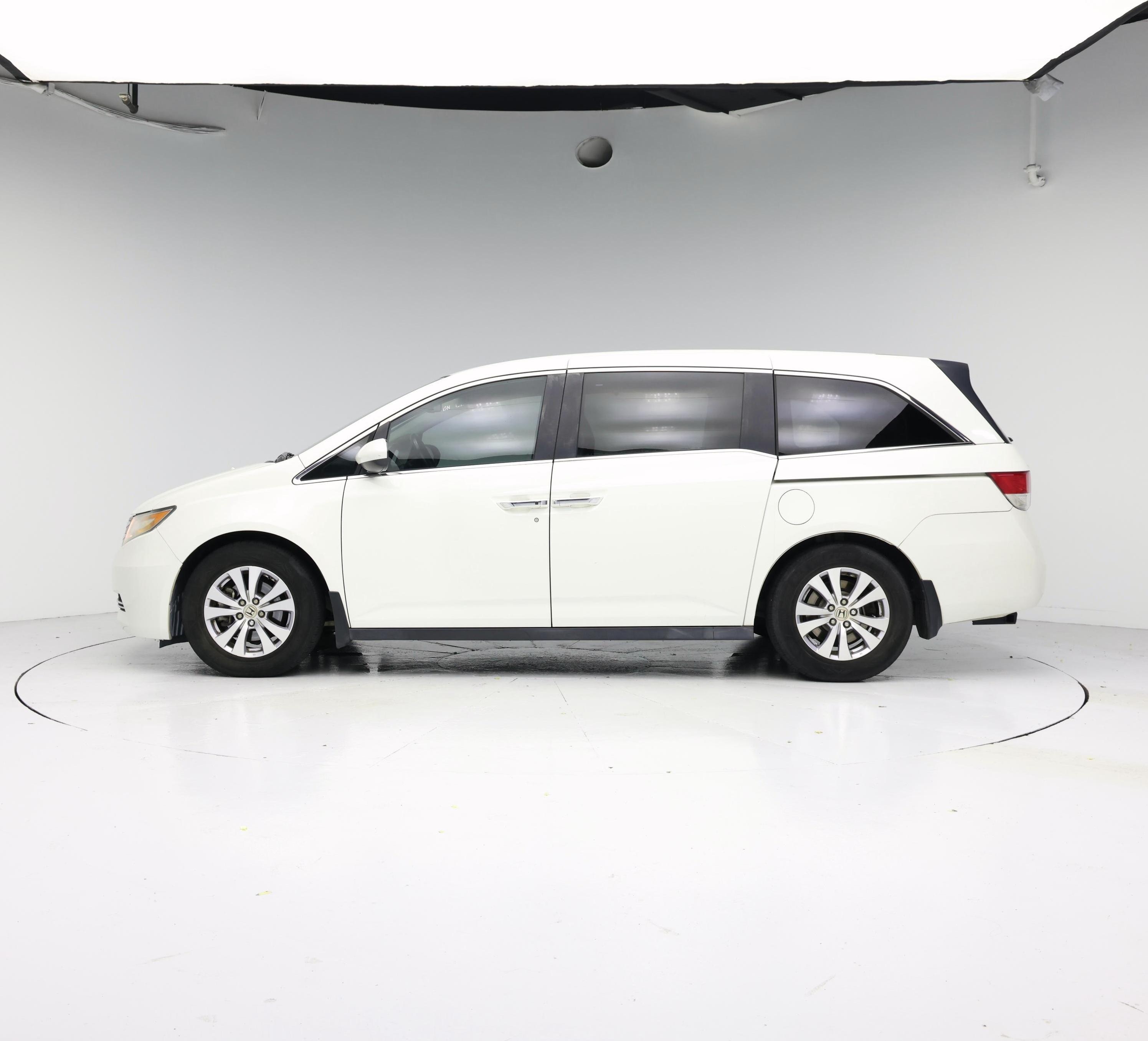 Thumbnail: 2016 Honda Odyssey - 3