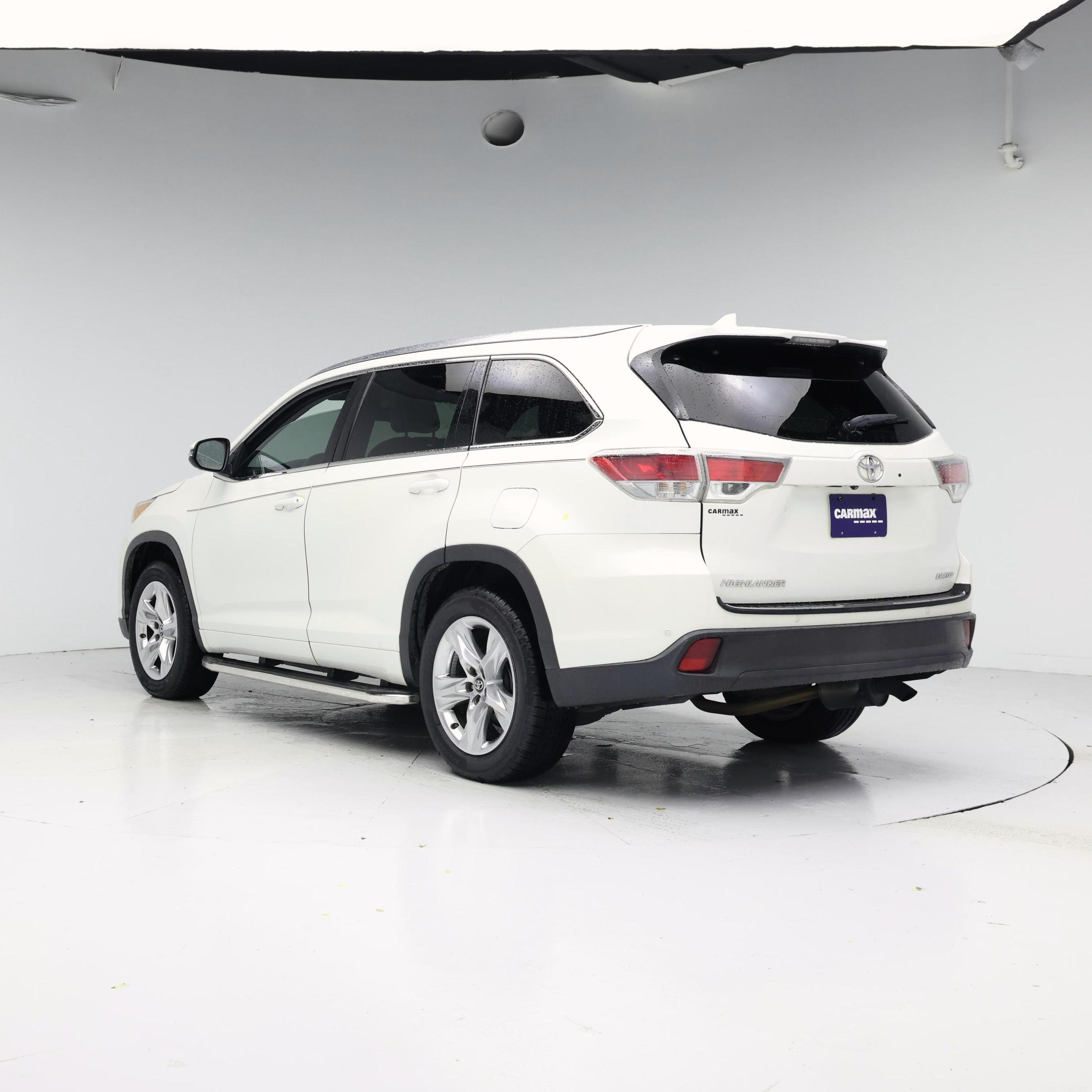 Thumbnail: 2016 Toyota Highlander - 2