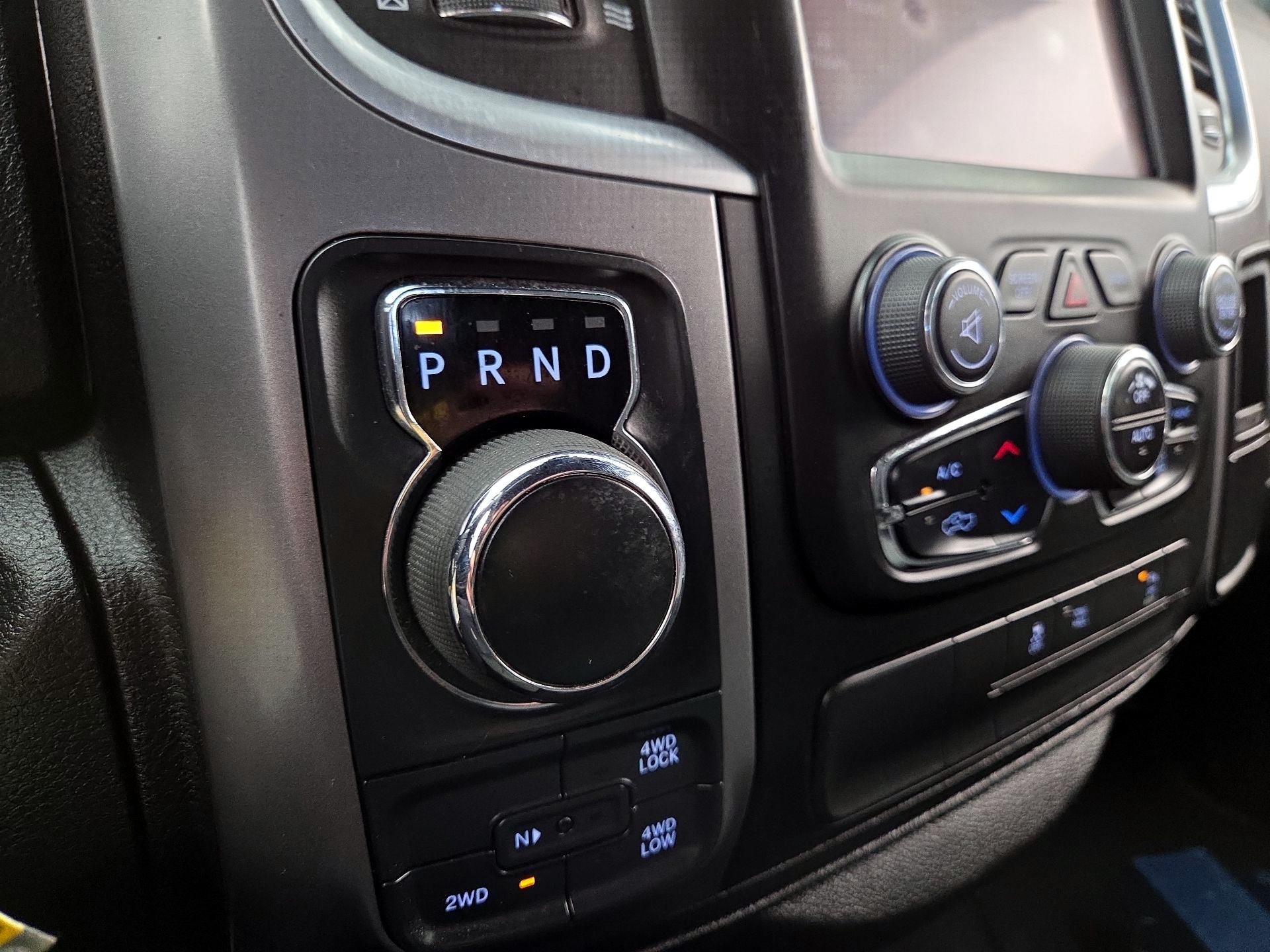 Thumbnail: 2022 RAM 1500 Classic - 17