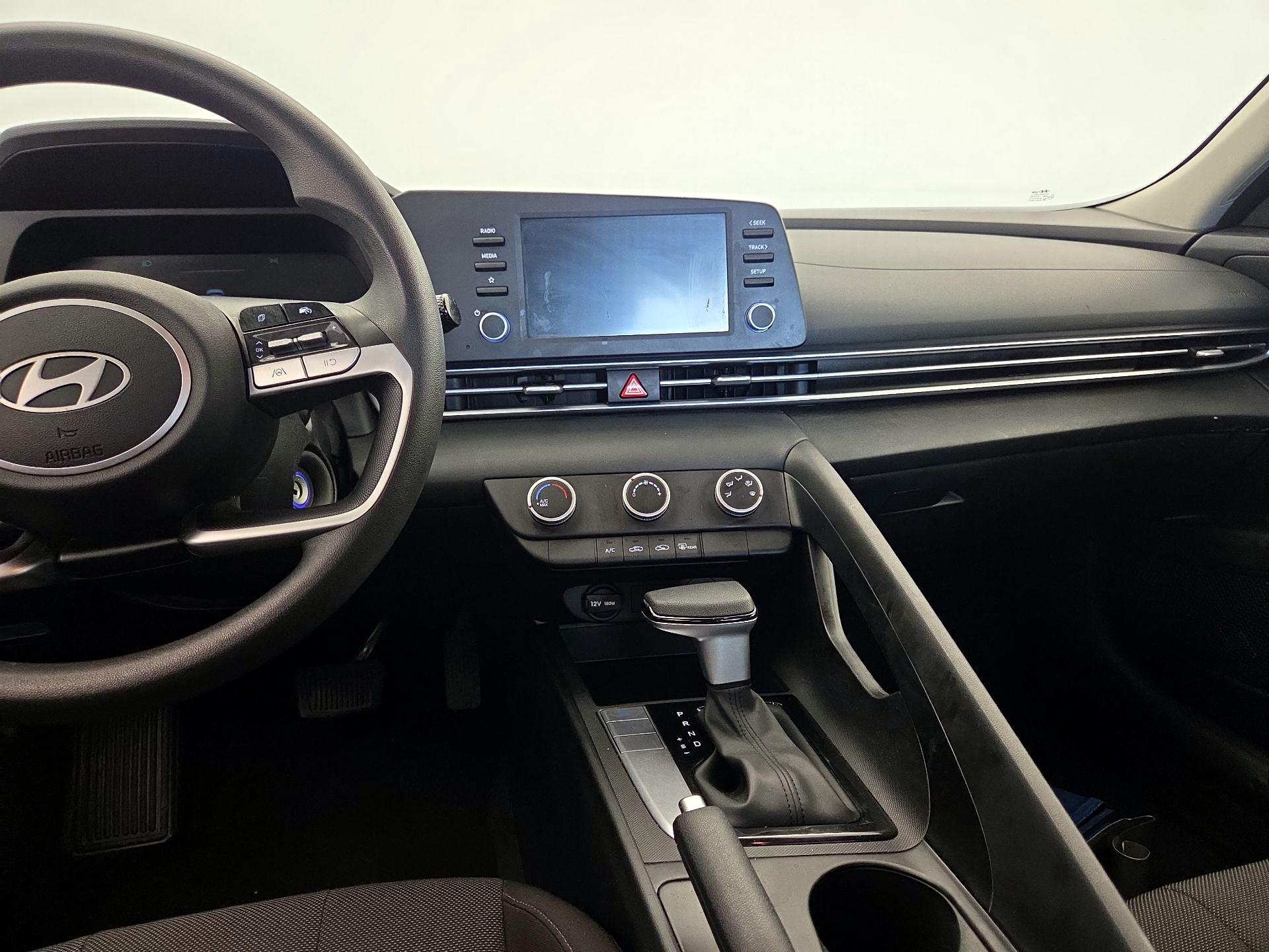 Thumbnail: 2025 Hyundai Elantra - 9