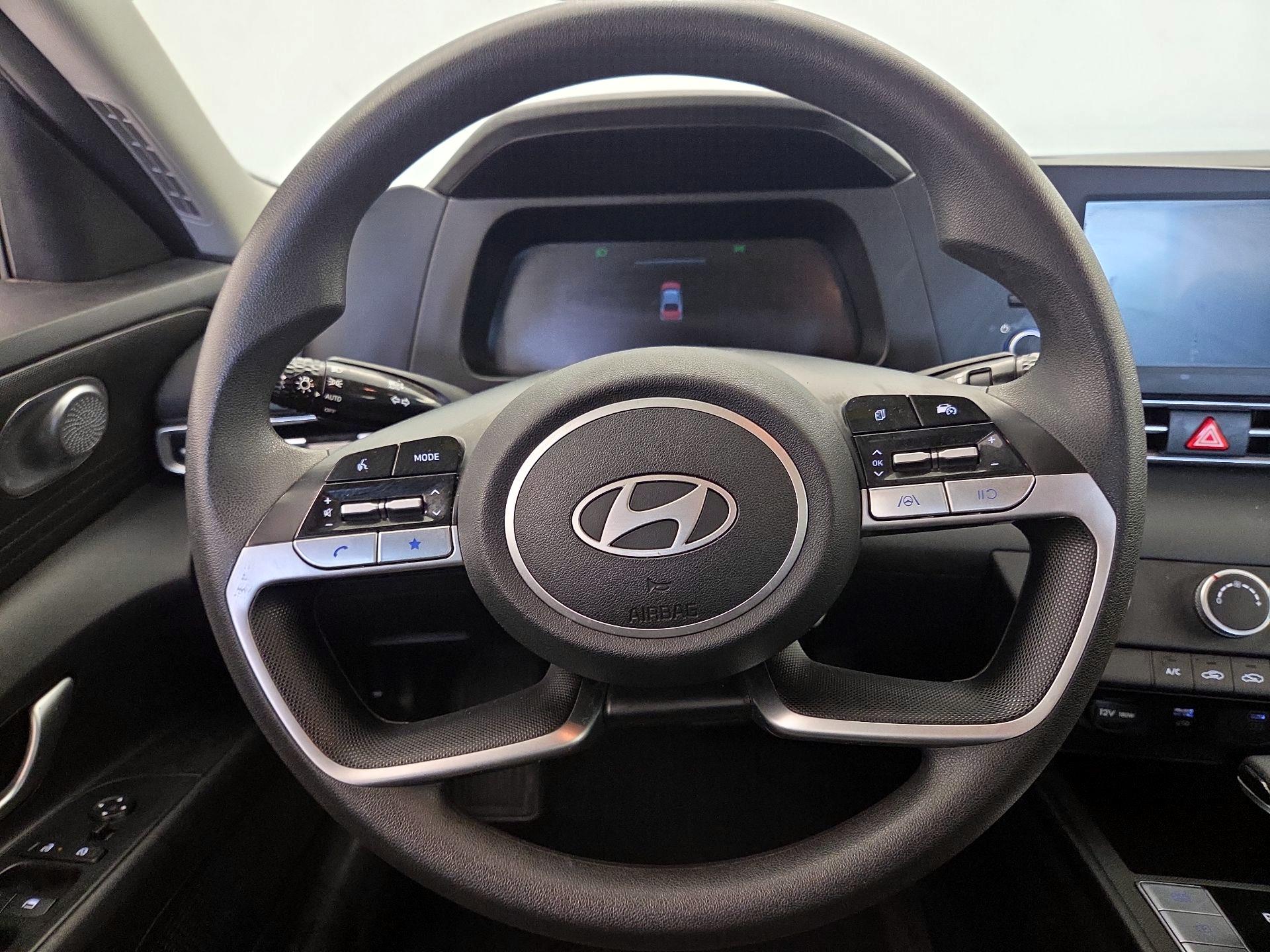 Thumbnail: 2025 Hyundai Elantra - 10