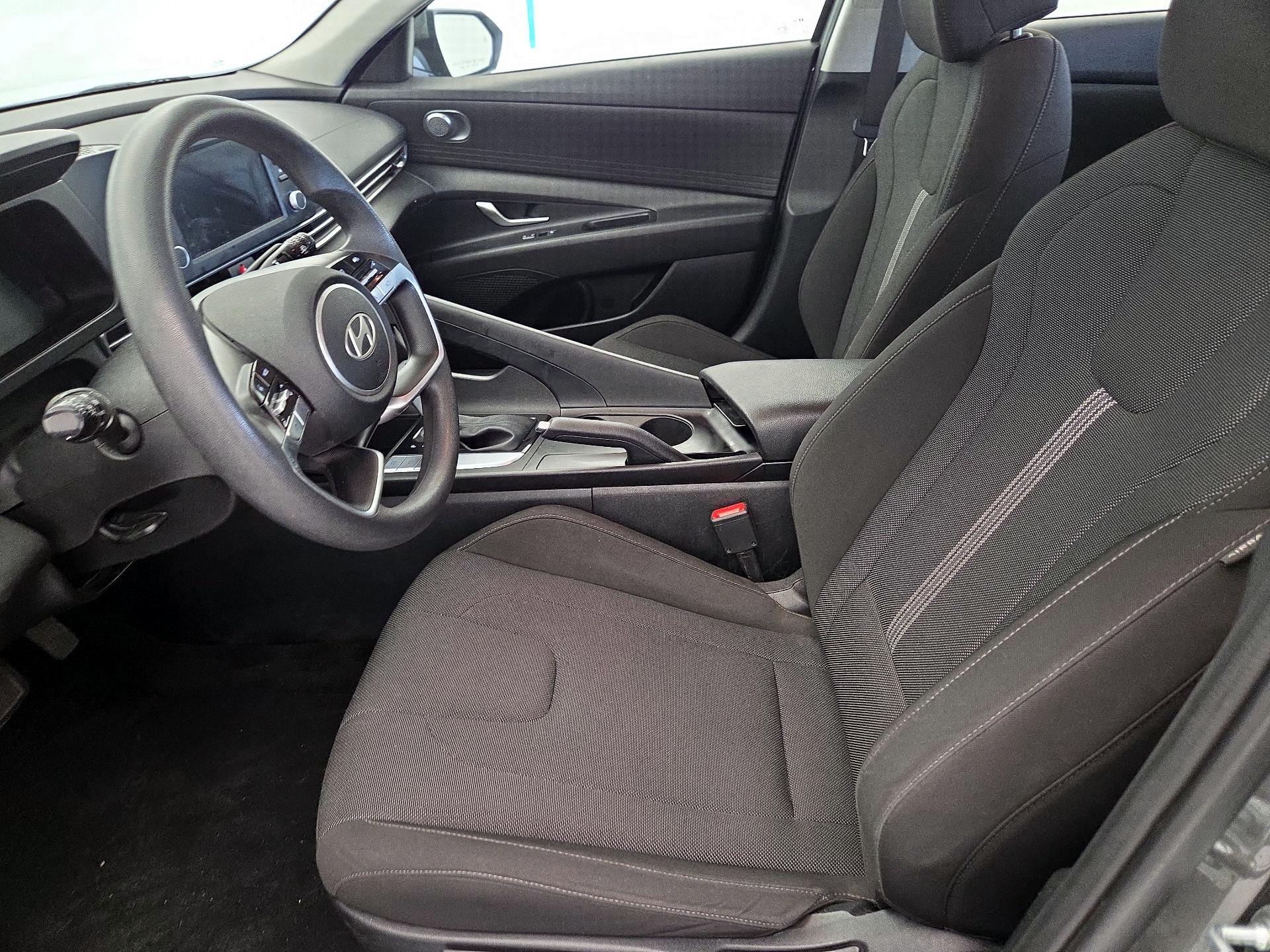 Thumbnail: 2025 Hyundai Elantra - 11