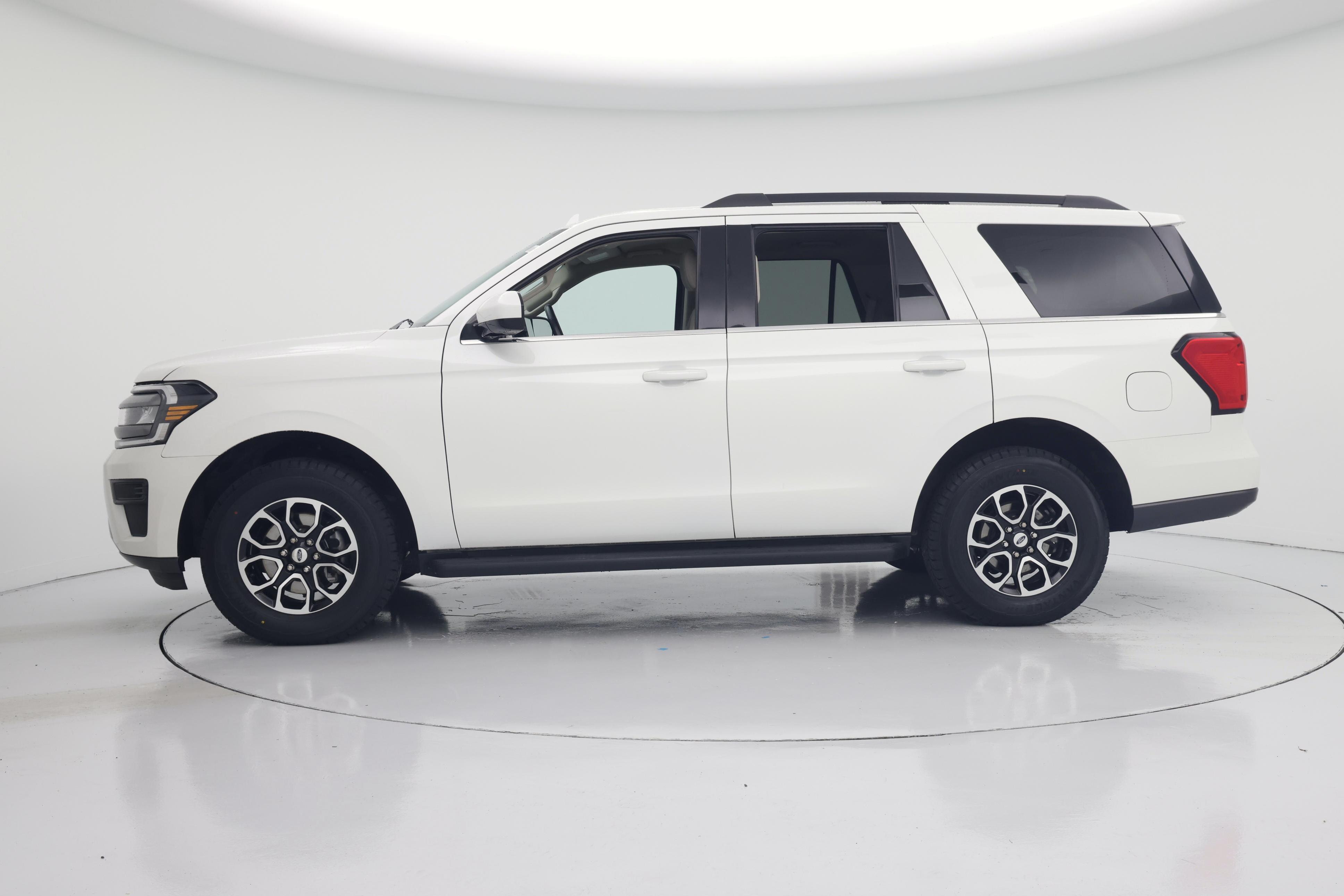 Thumbnail: 2024 Ford Expedition - 3