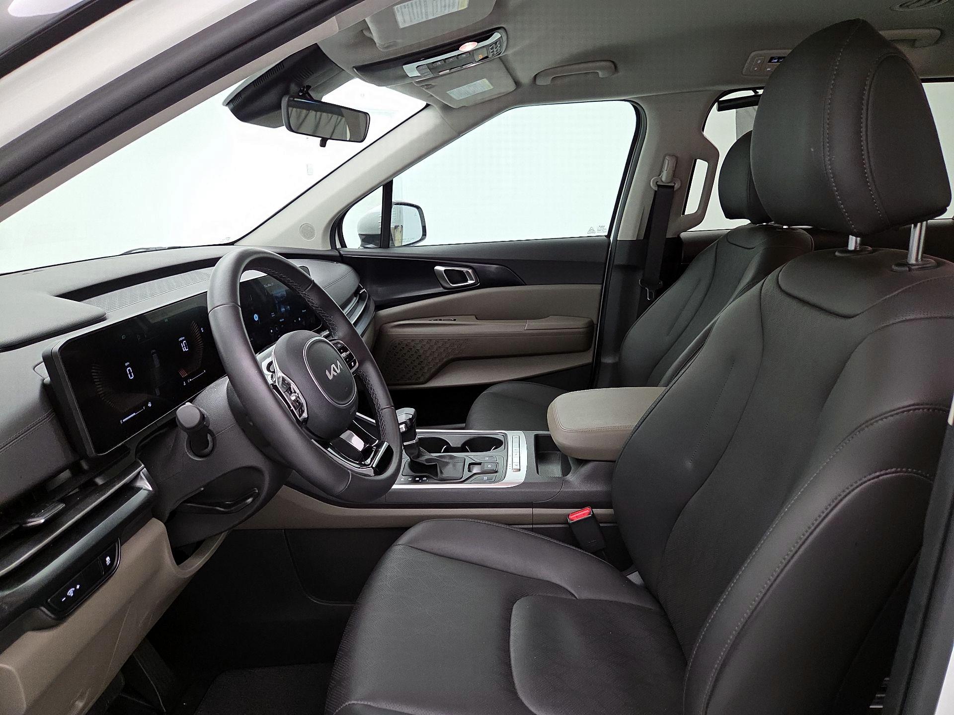 Thumbnail: 2025 Kia Carnival - 11