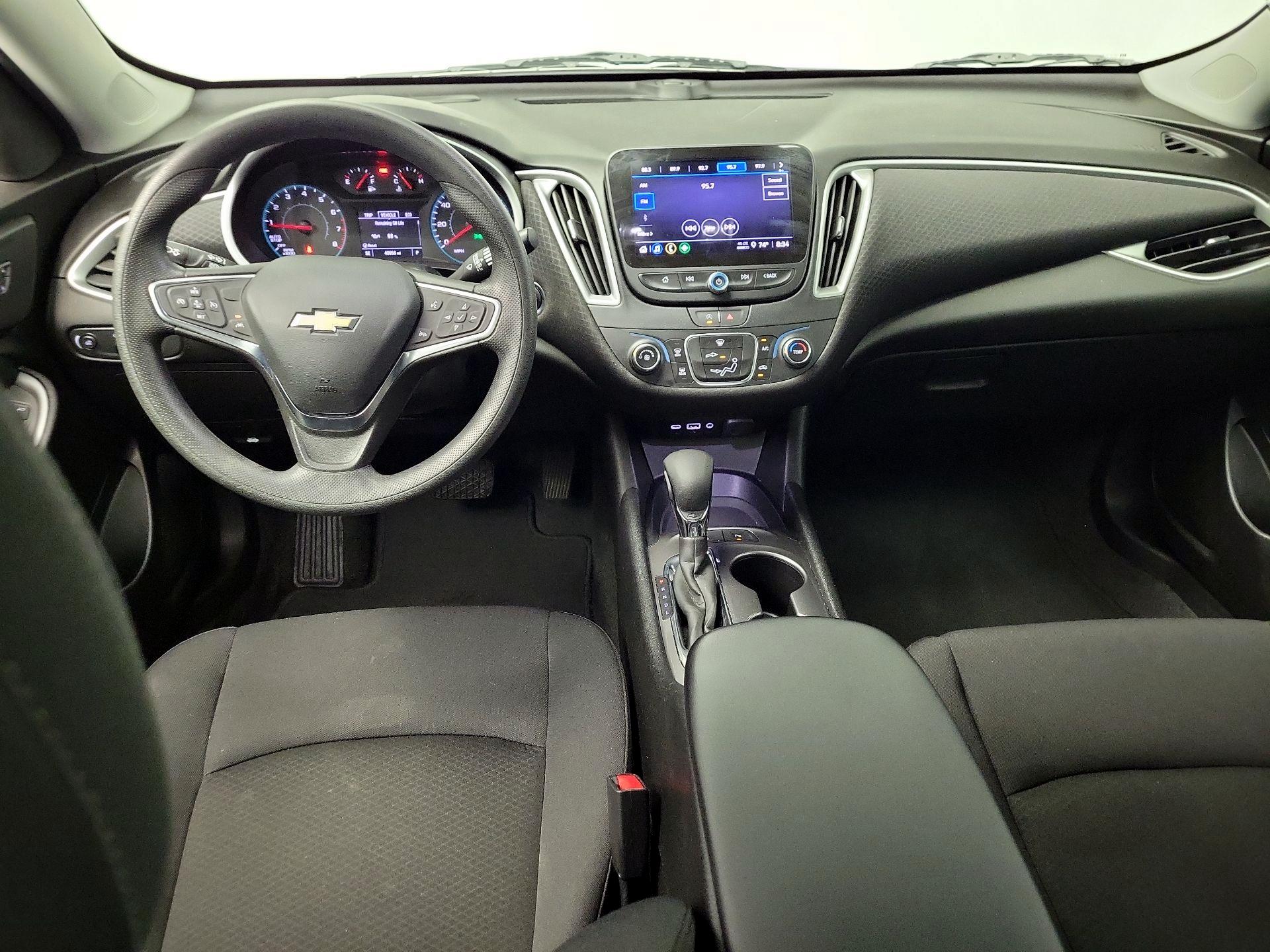 Thumbnail: 2024 Chevrolet Malibu - 9