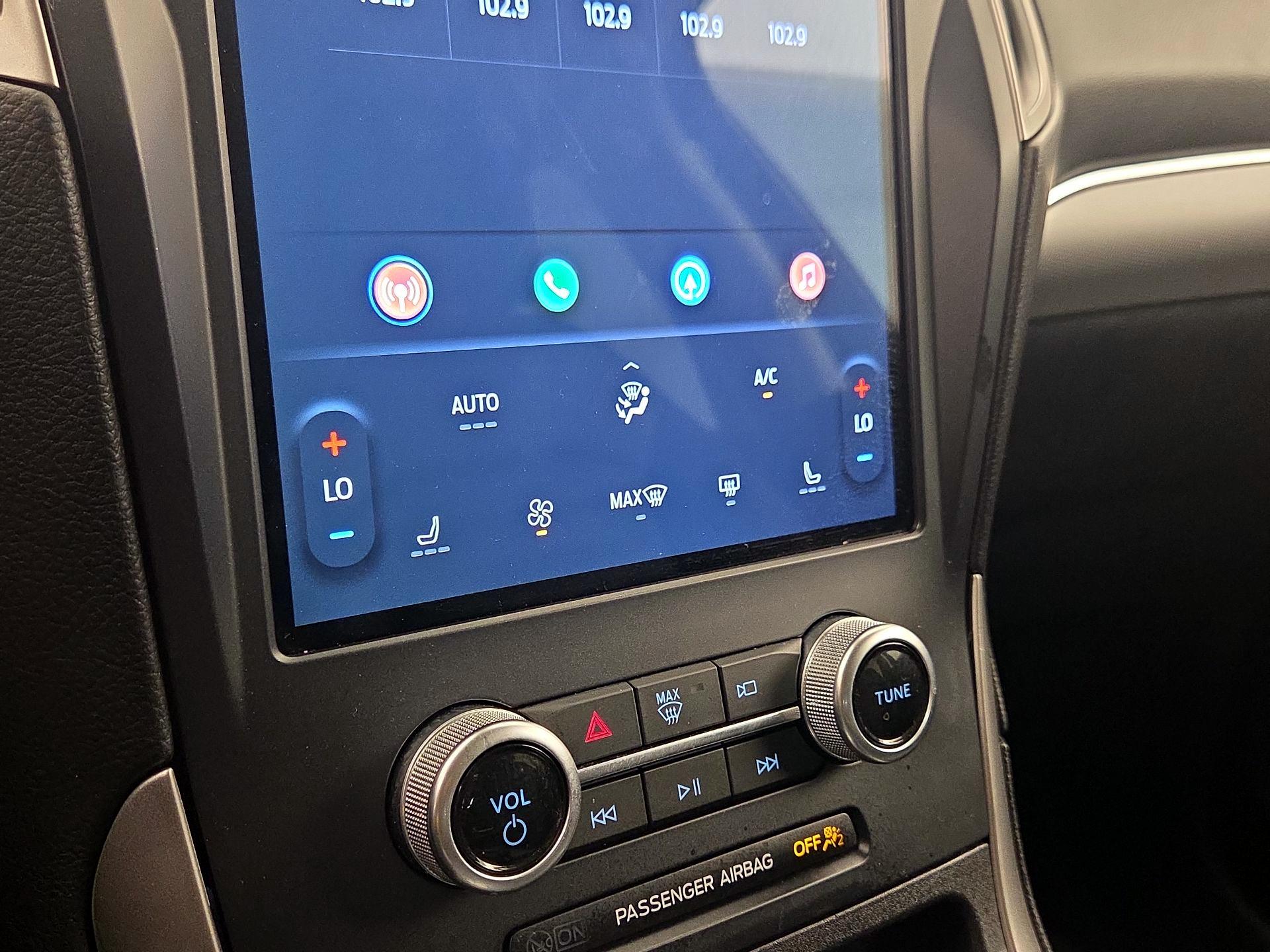 Thumbnail: 2021 Ford Edge - 16