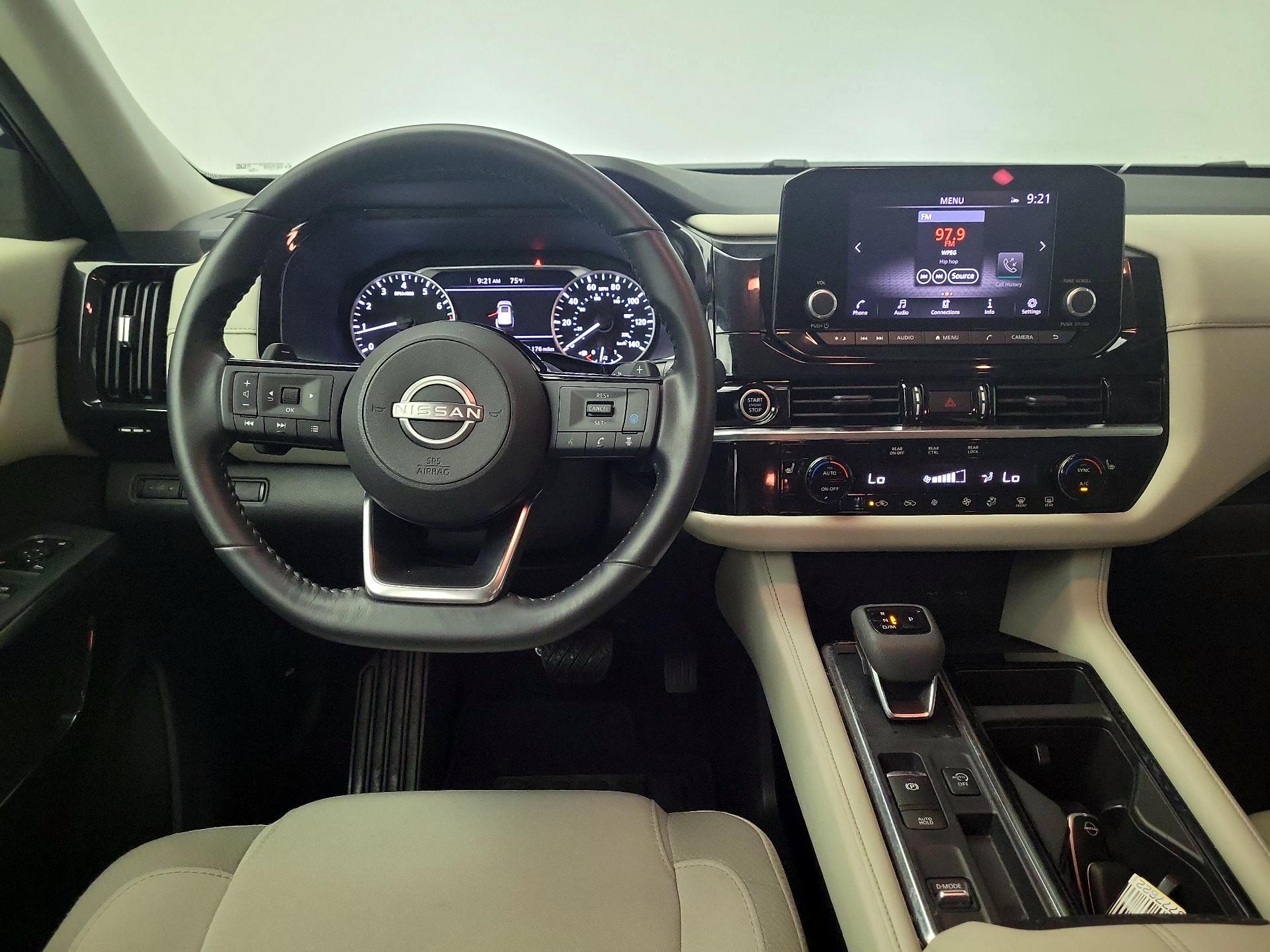 Thumbnail: 2023 Nissan Pathfinder - 10