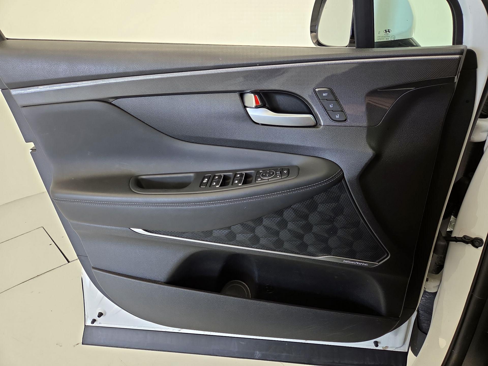 Thumbnail: 2023 Hyundai Santa Fe - 12