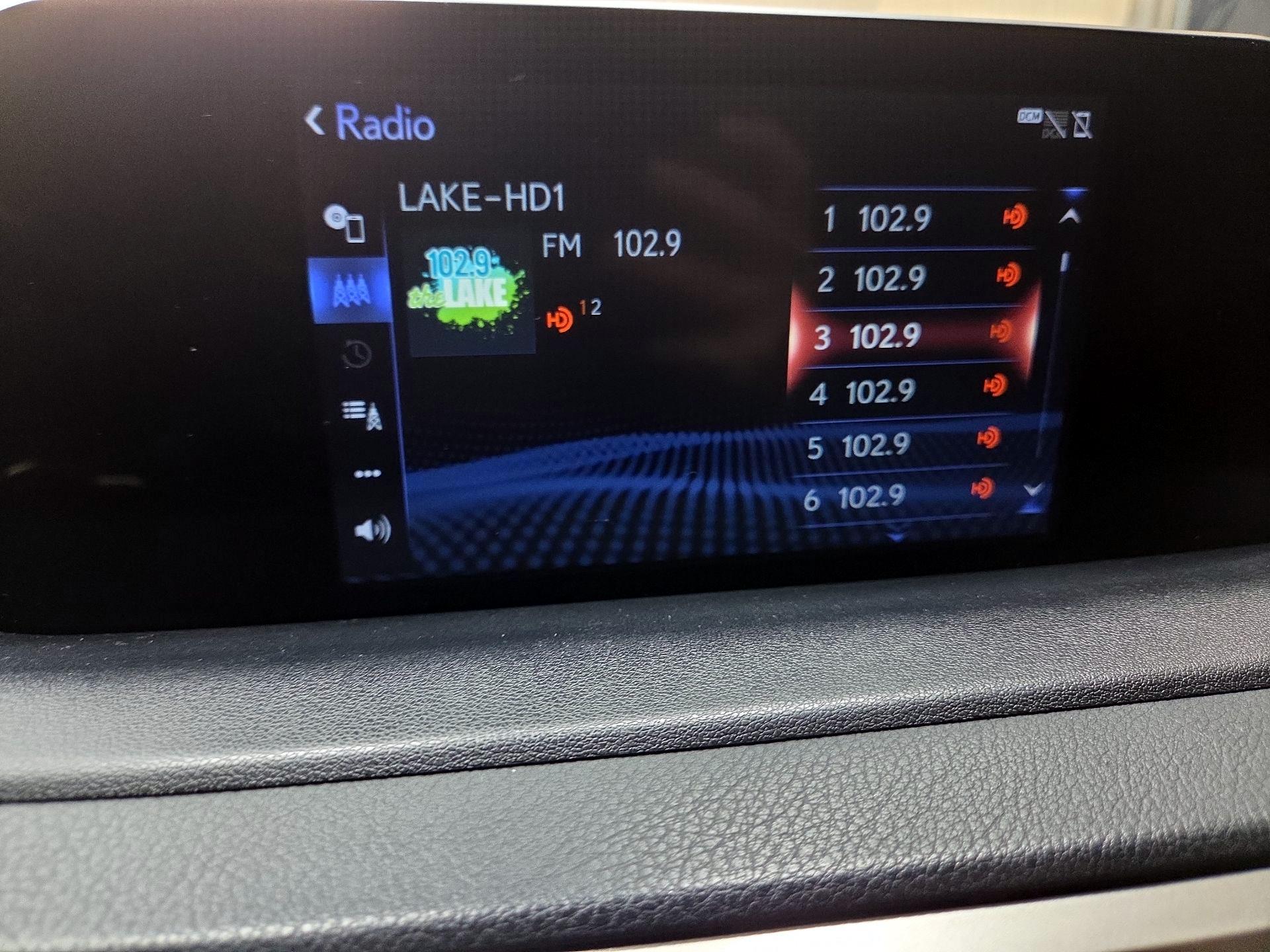 Thumbnail: 2020 Lexus RX - 15