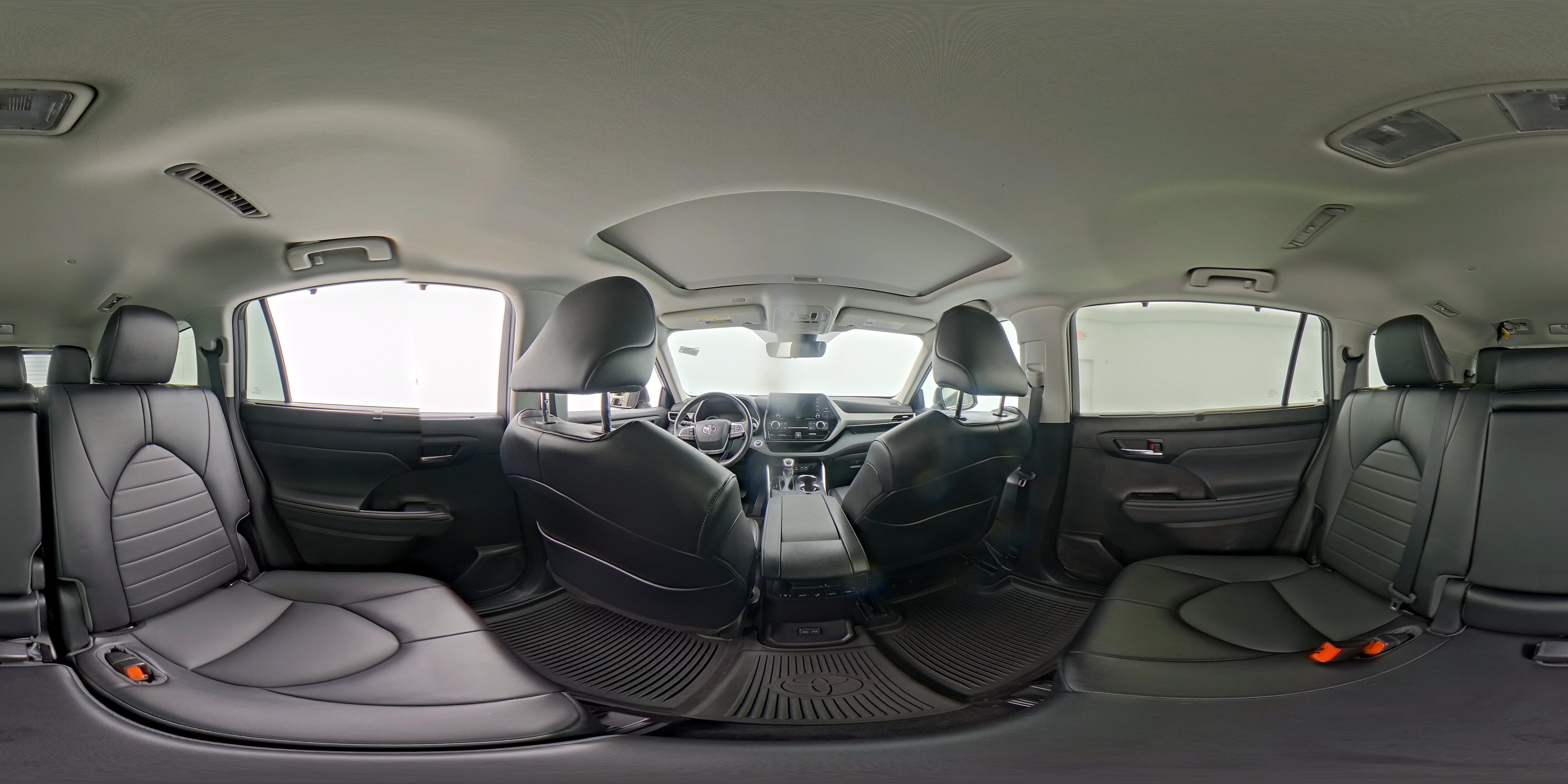 2022 Toyota Highlander XLE - Photo 28