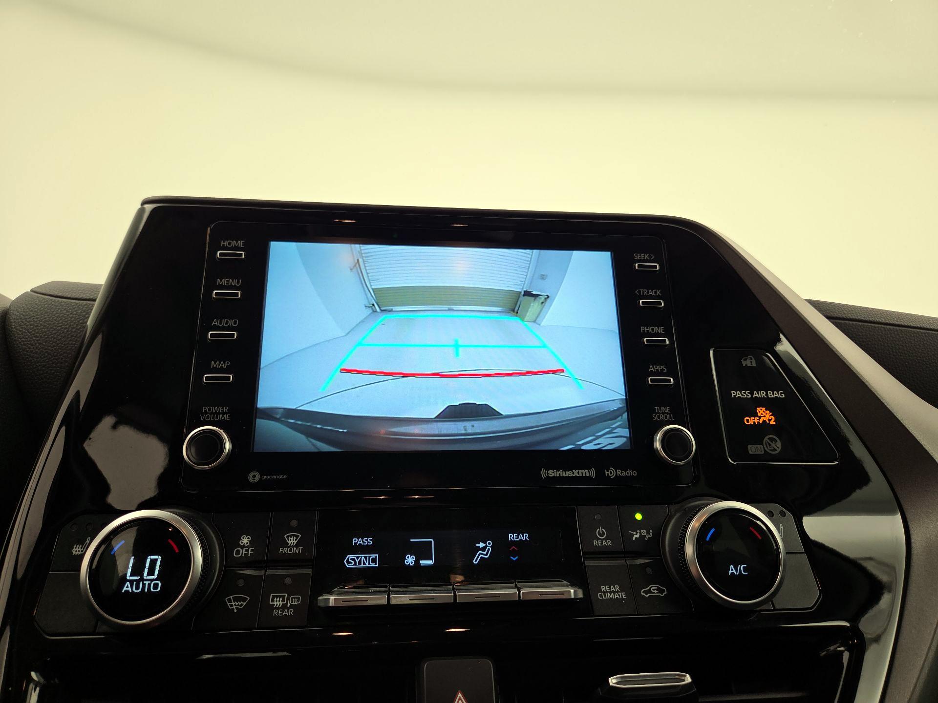 Thumbnail: 2022 Toyota Highlander - 15
