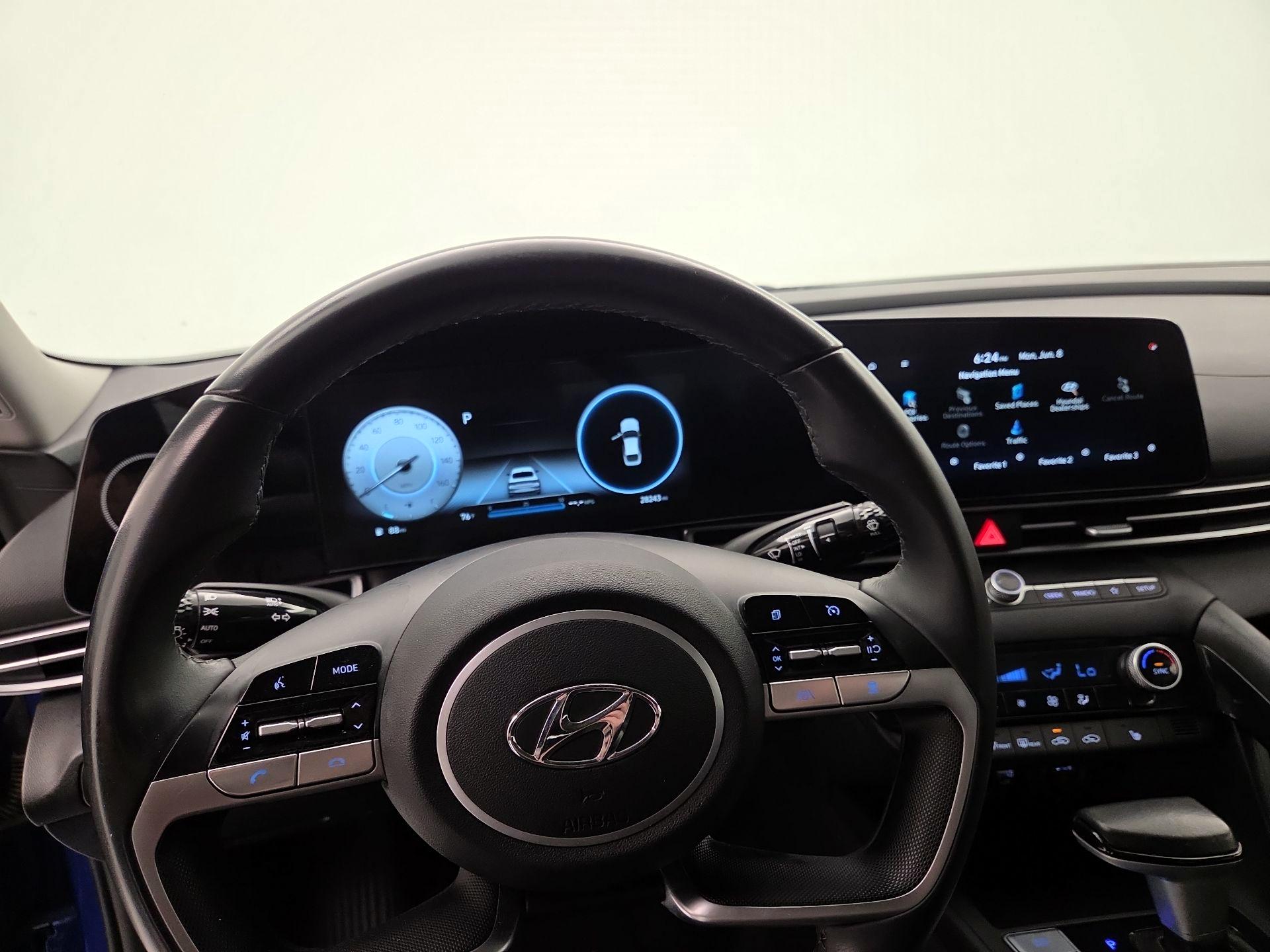Thumbnail: 2023 Hyundai Elantra - 10