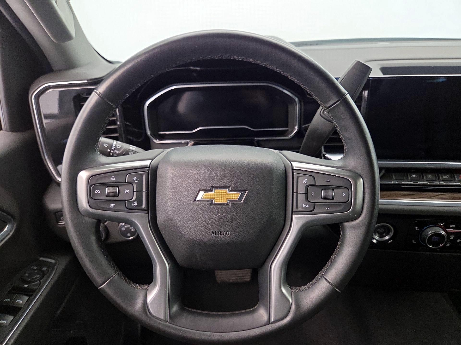 Thumbnail: 2023 Chevrolet Silverado 1500 - 10