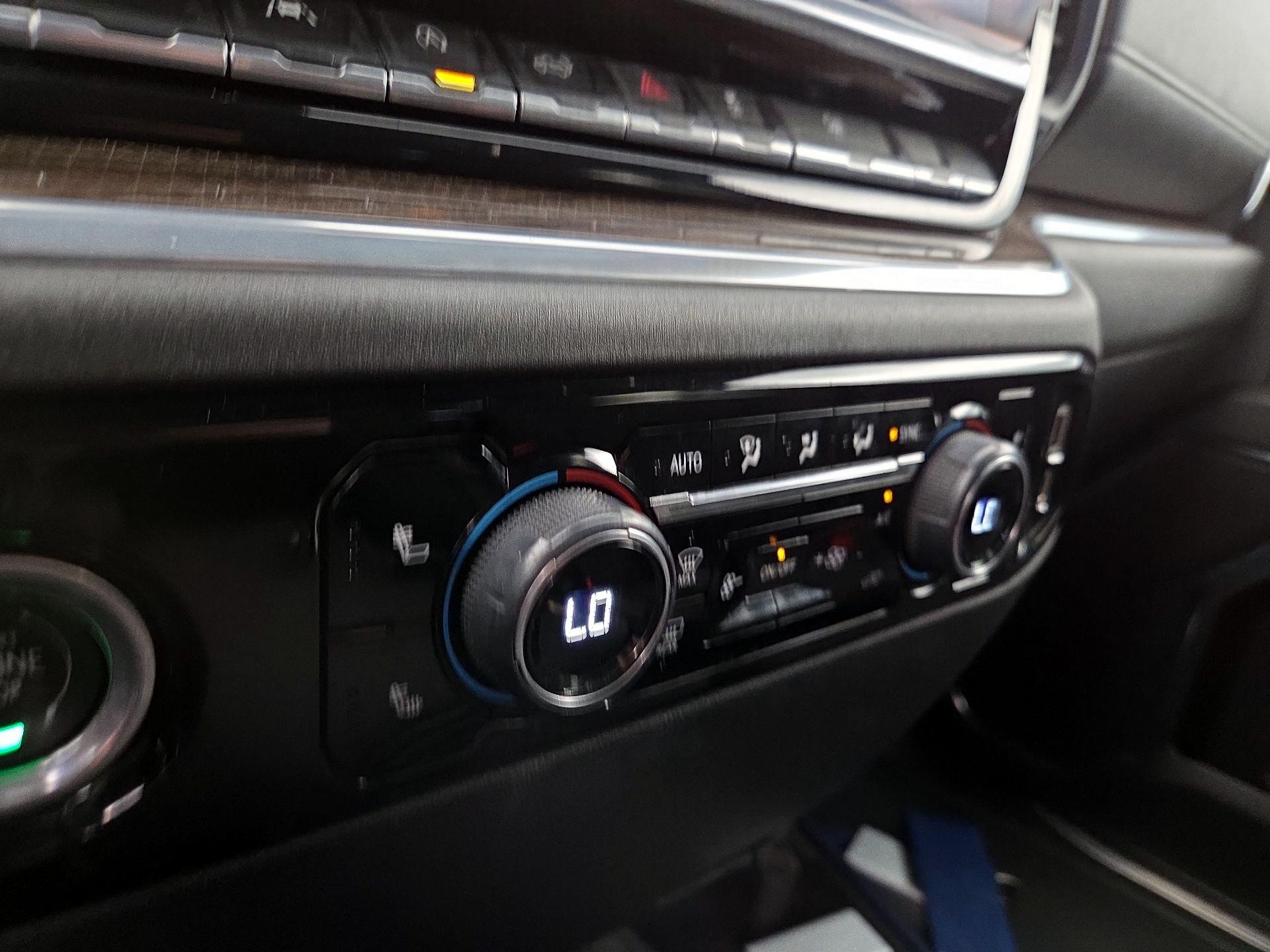 Thumbnail: 2023 Chevrolet Silverado 1500 - 16