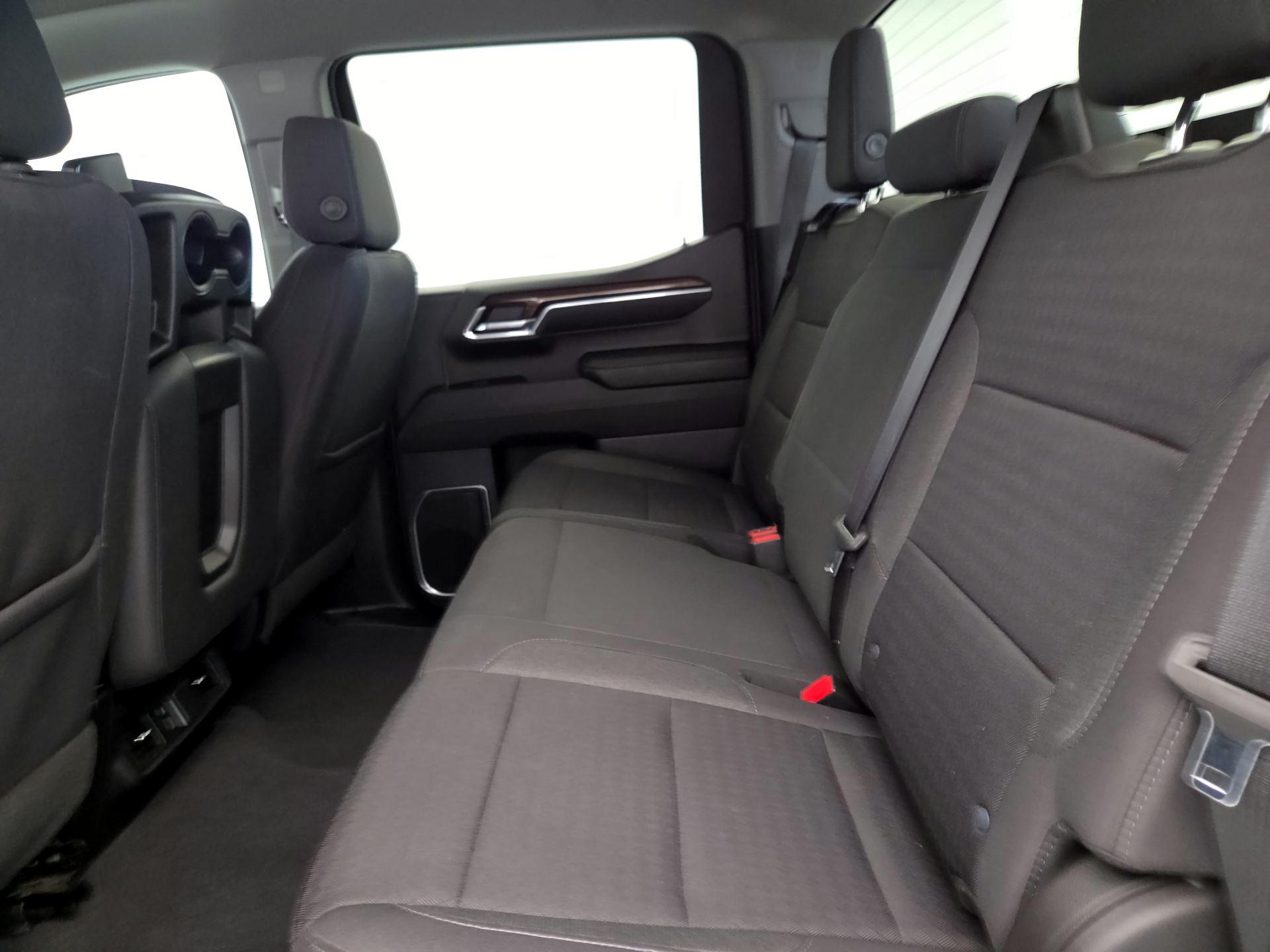 Thumbnail: 2023 Chevrolet Silverado 1500 - 19