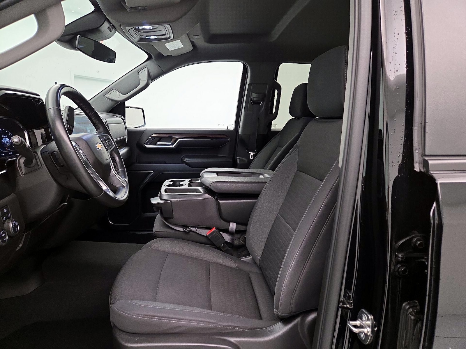 2023 Chevrolet Silverado 1500 LT - Photo 12