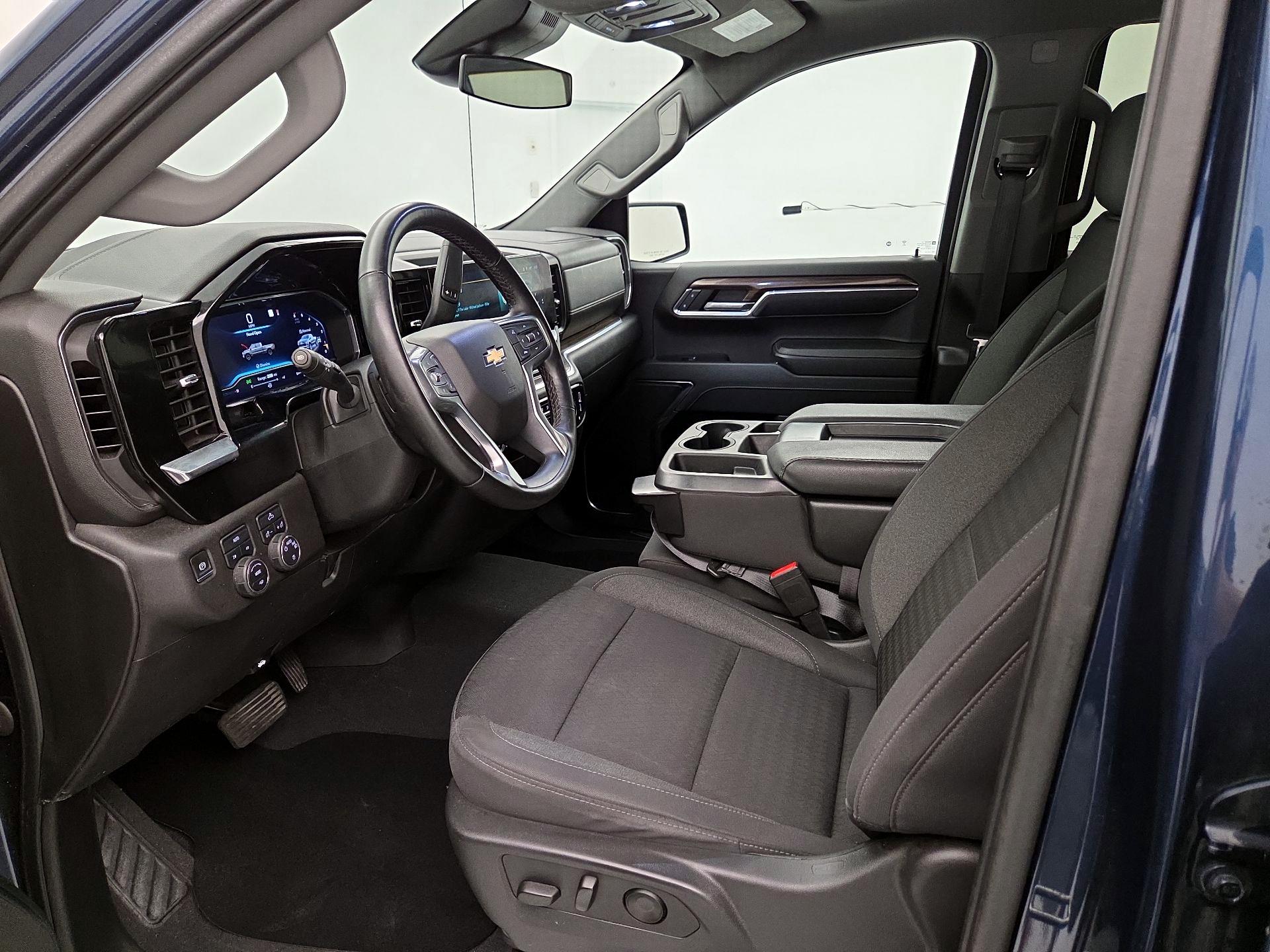 Thumbnail: 2023 Chevrolet Silverado 1500 - 11