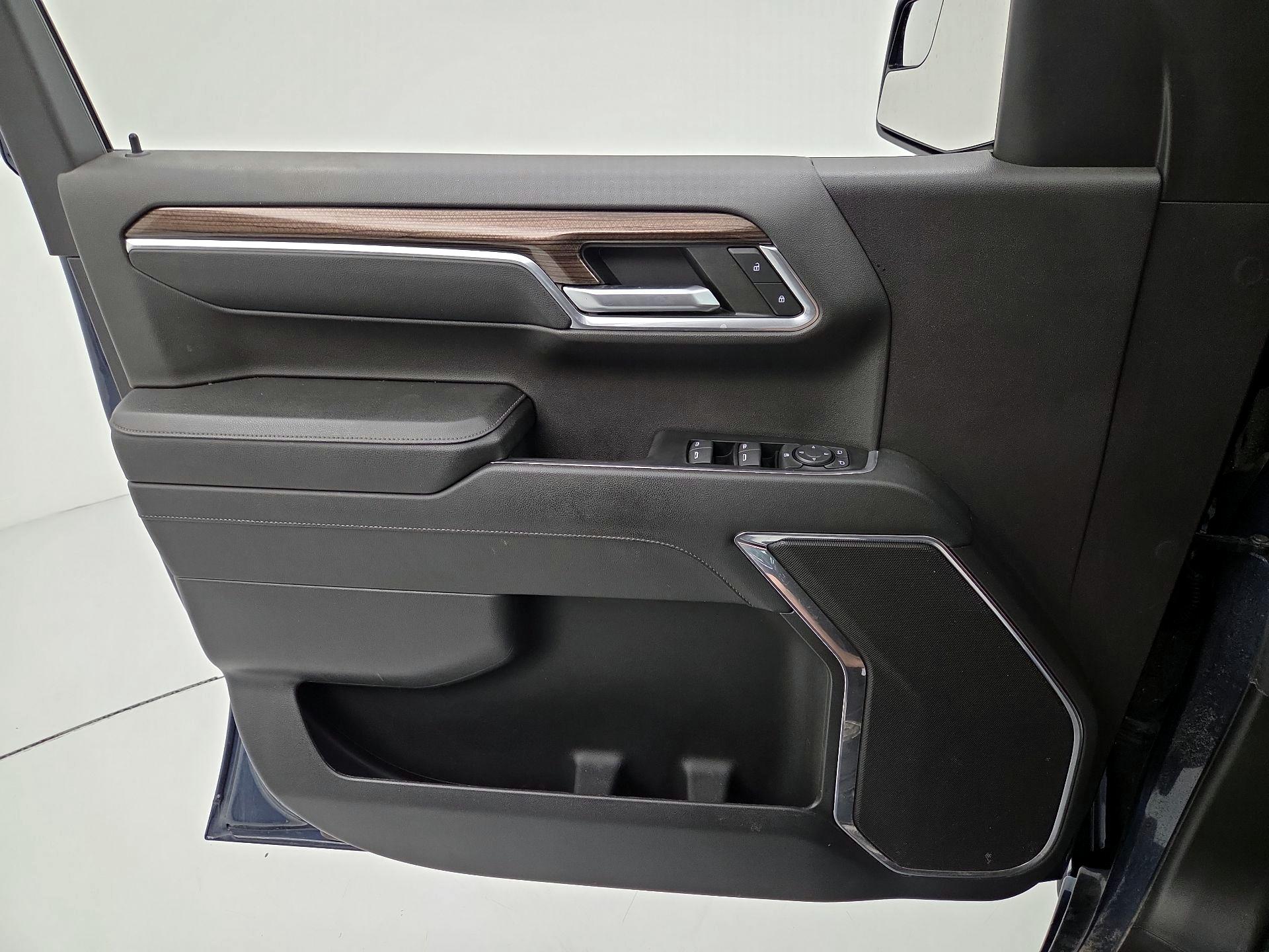 Thumbnail: 2023 Chevrolet Silverado 1500 - 12