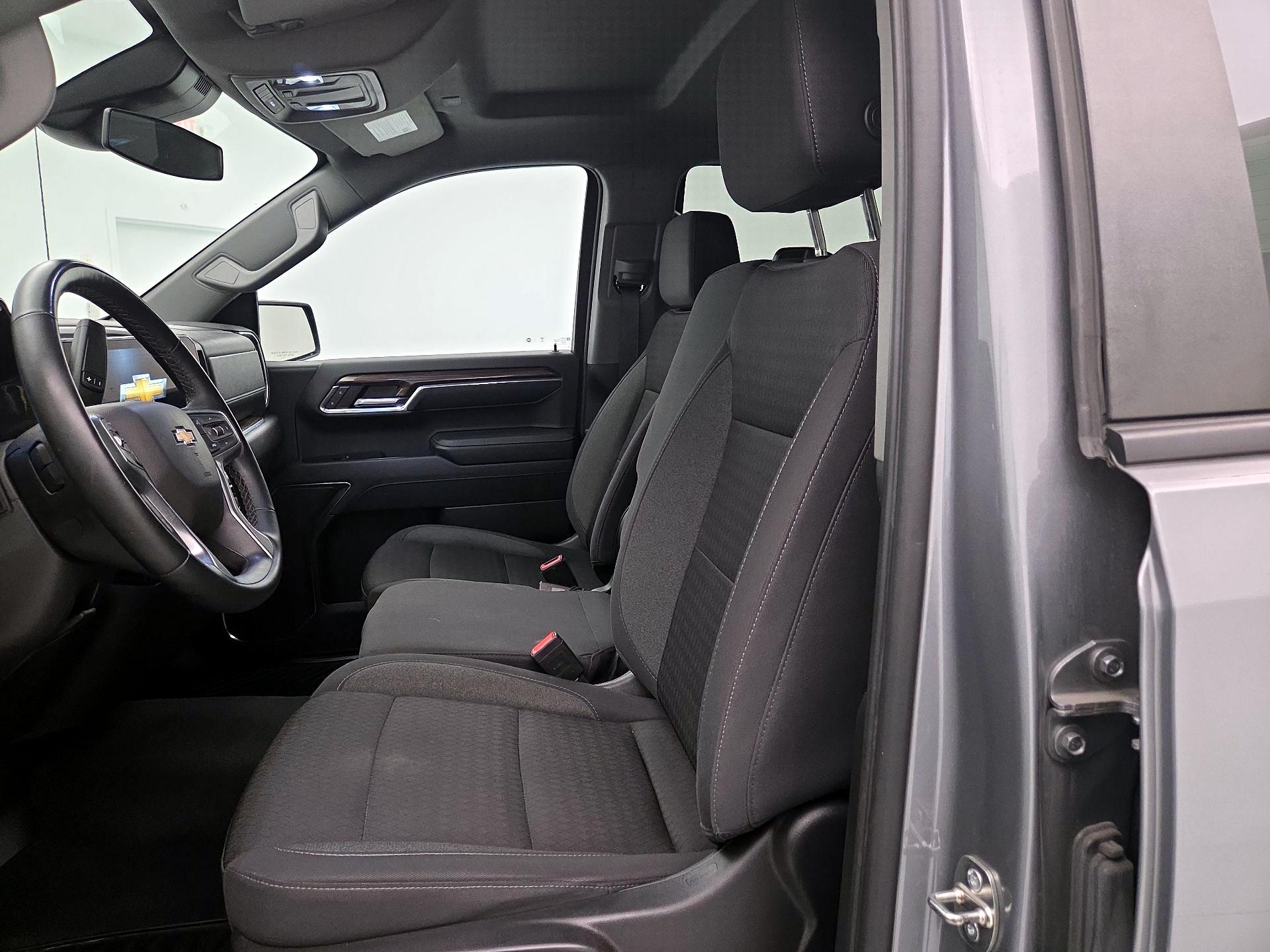 Thumbnail: 2023 Chevrolet Silverado 1500 - 11