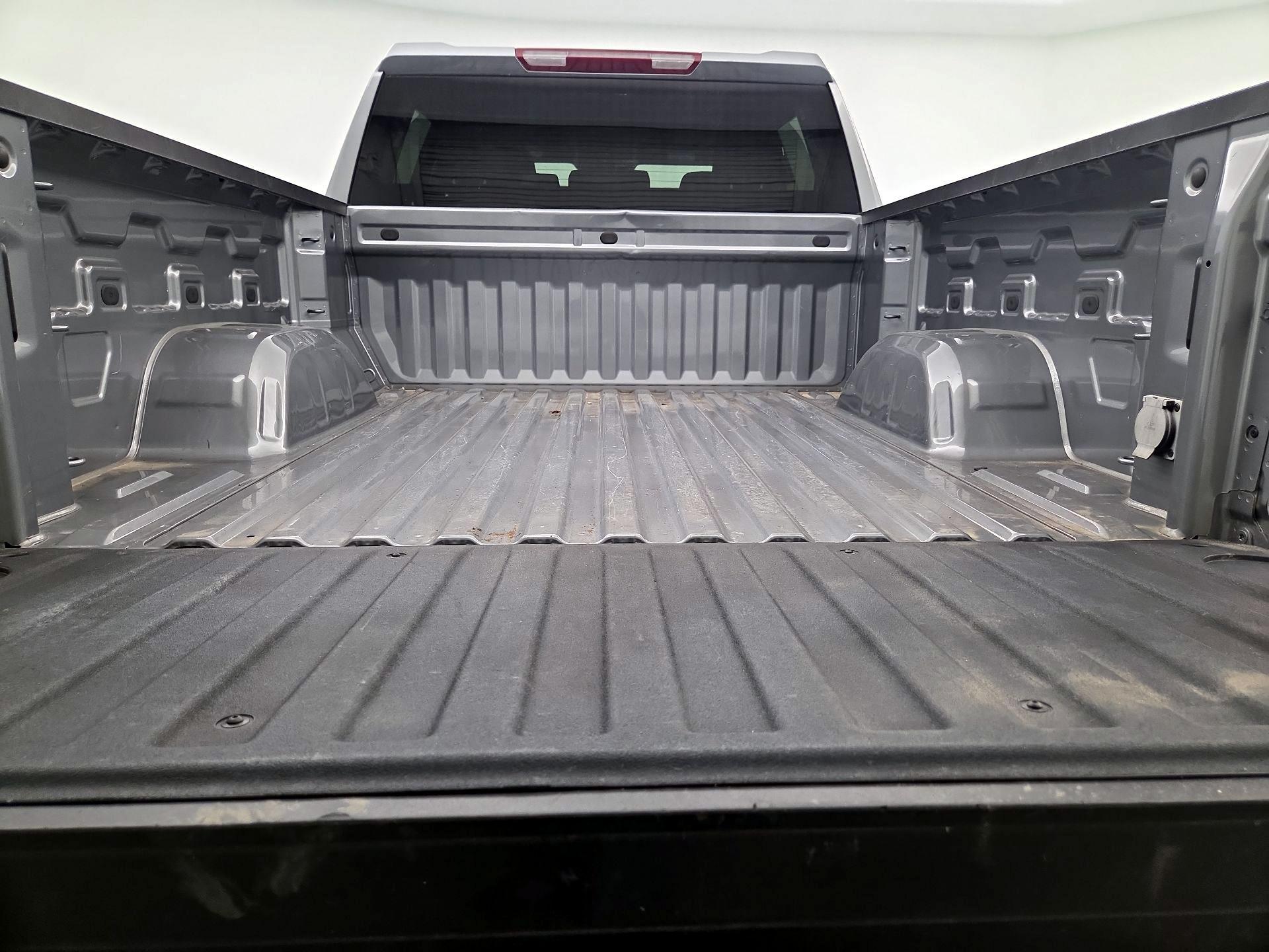 Thumbnail: 2023 Chevrolet Silverado 1500 - 20
